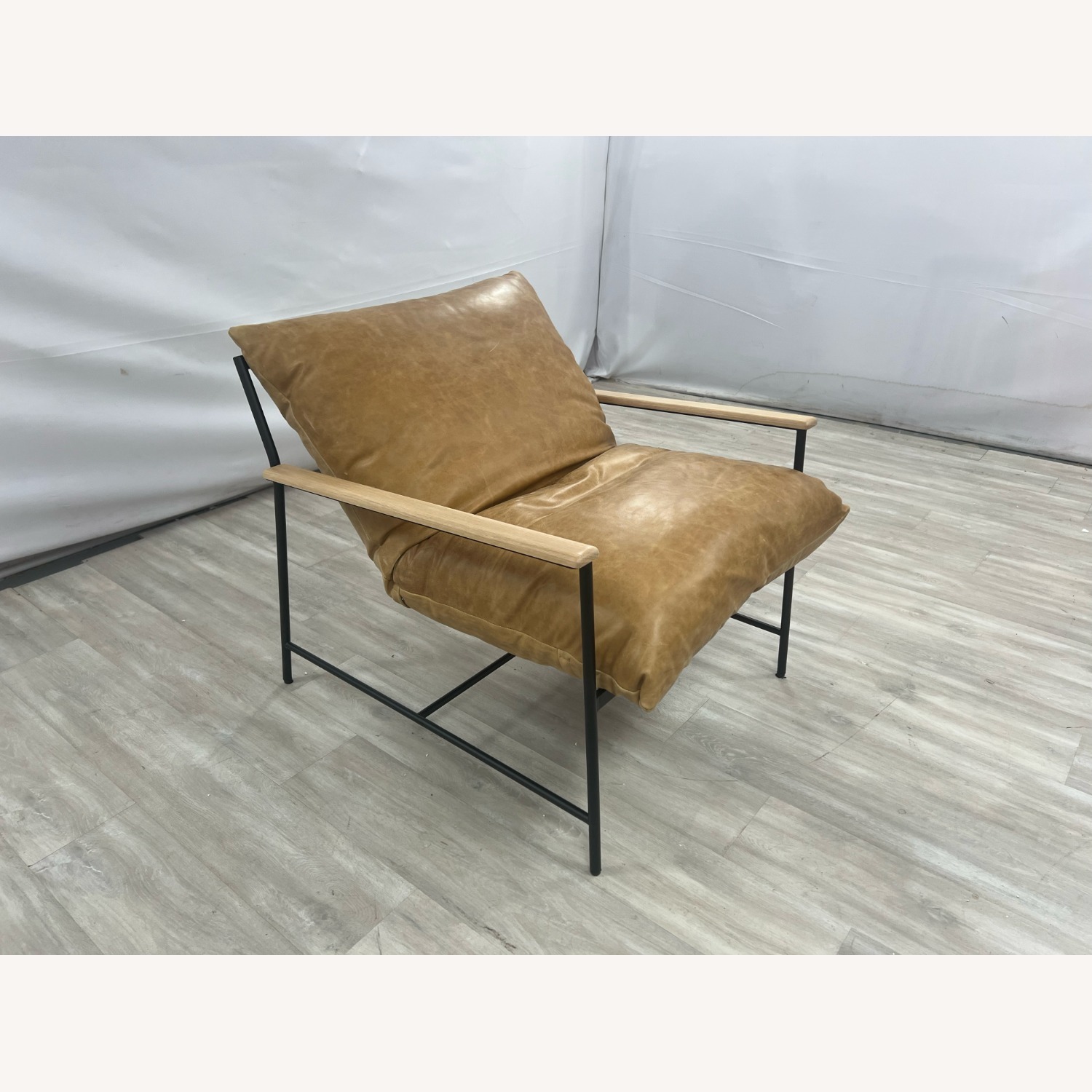 Denver Modern Vail Lounge Chair -Leather - image-5