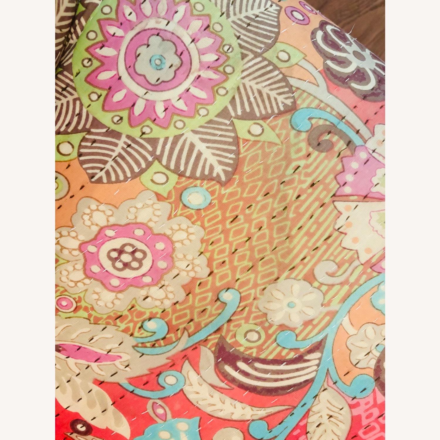 Eye Catching Chair Designed by Artist Kay Muir  - image-3