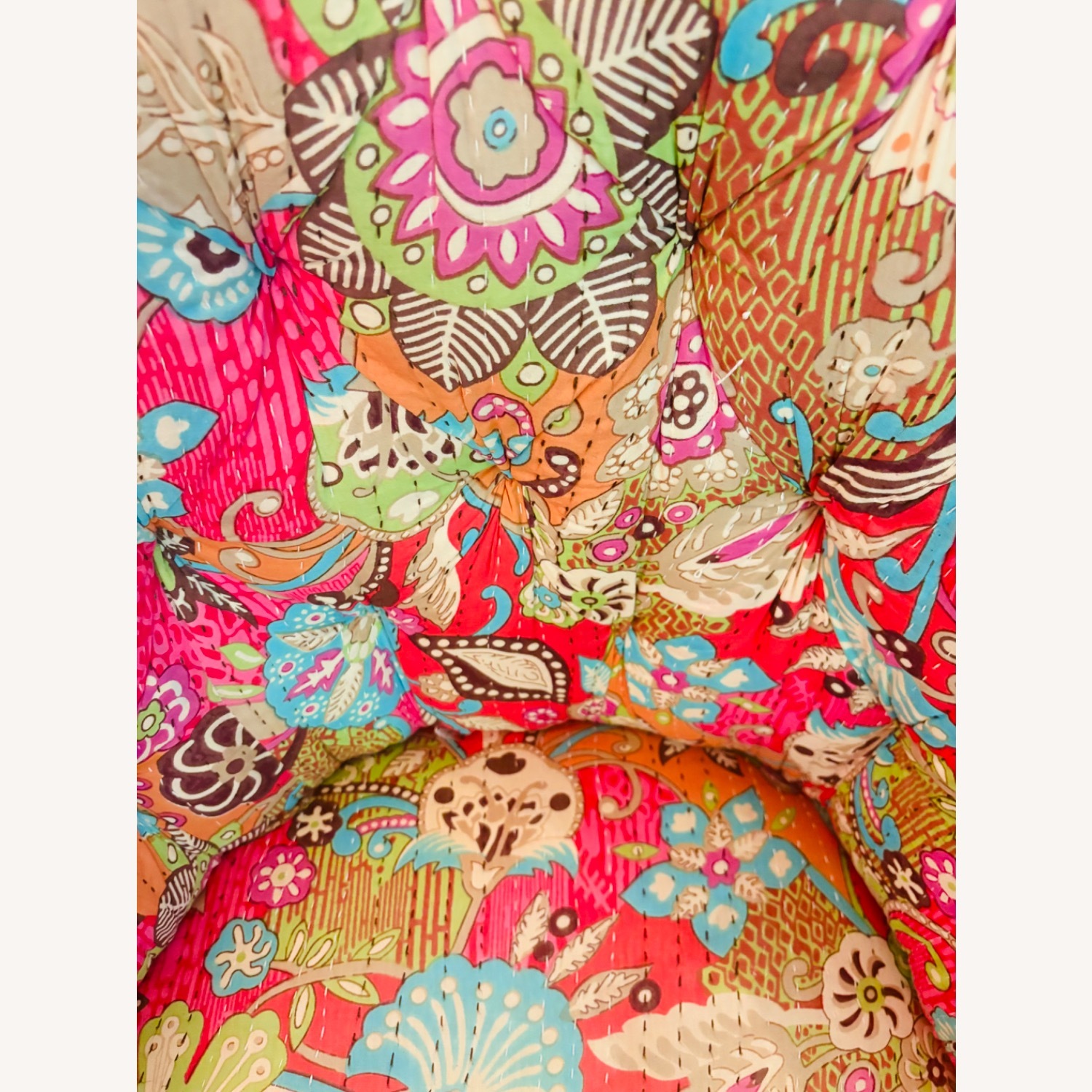 Eye Catching Chair Designed by Artist Kay Muir  - image-4