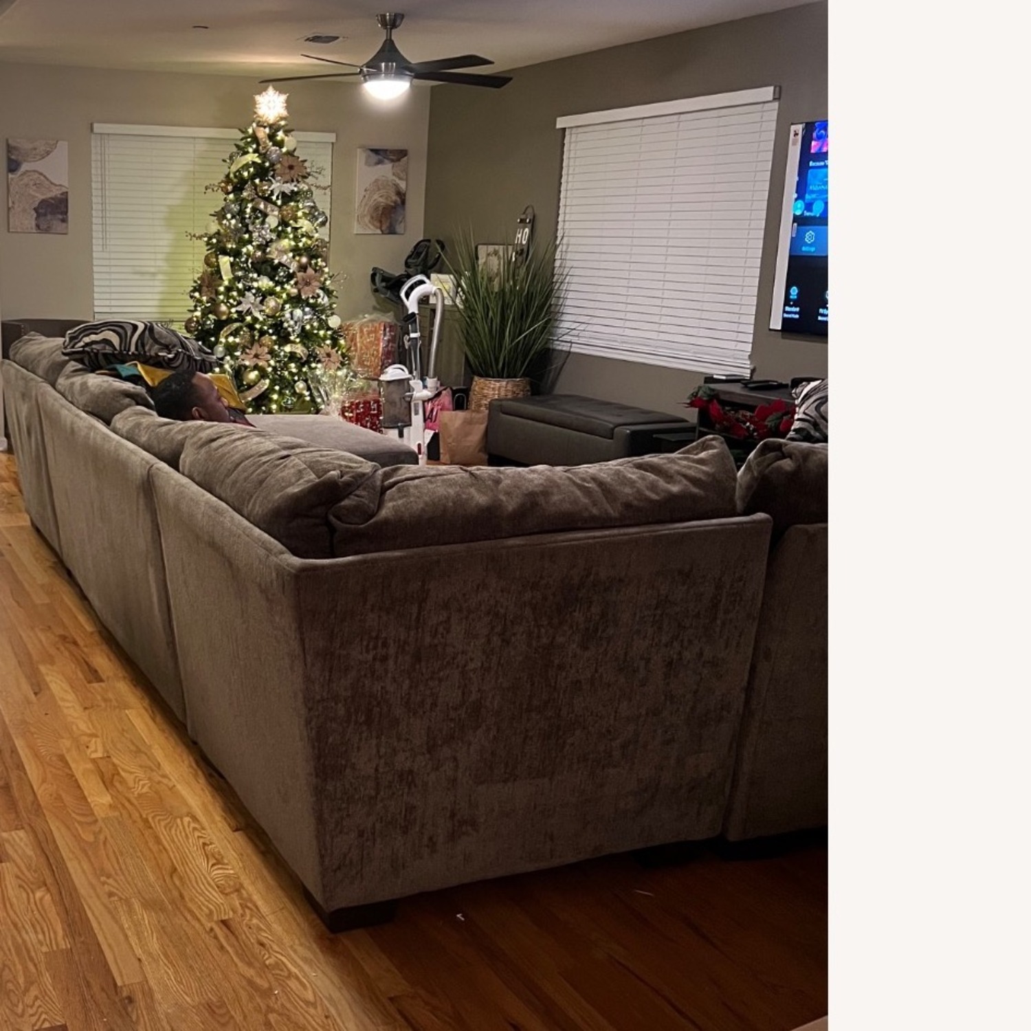 Bob's Discount Furniture Playground Gray 145'' 4 Piece Sleeper Sectional - image-4