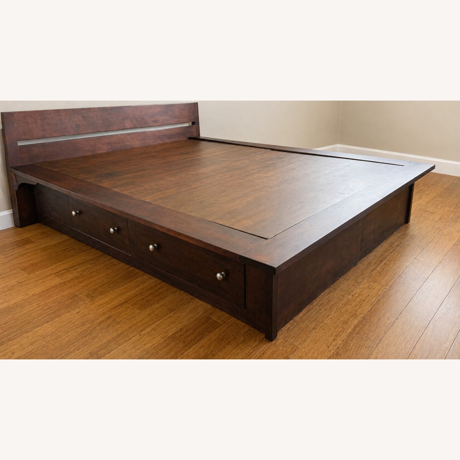 Pompanoosuc Mills Waterbury Dark Brown Wood Full Bed - image-1