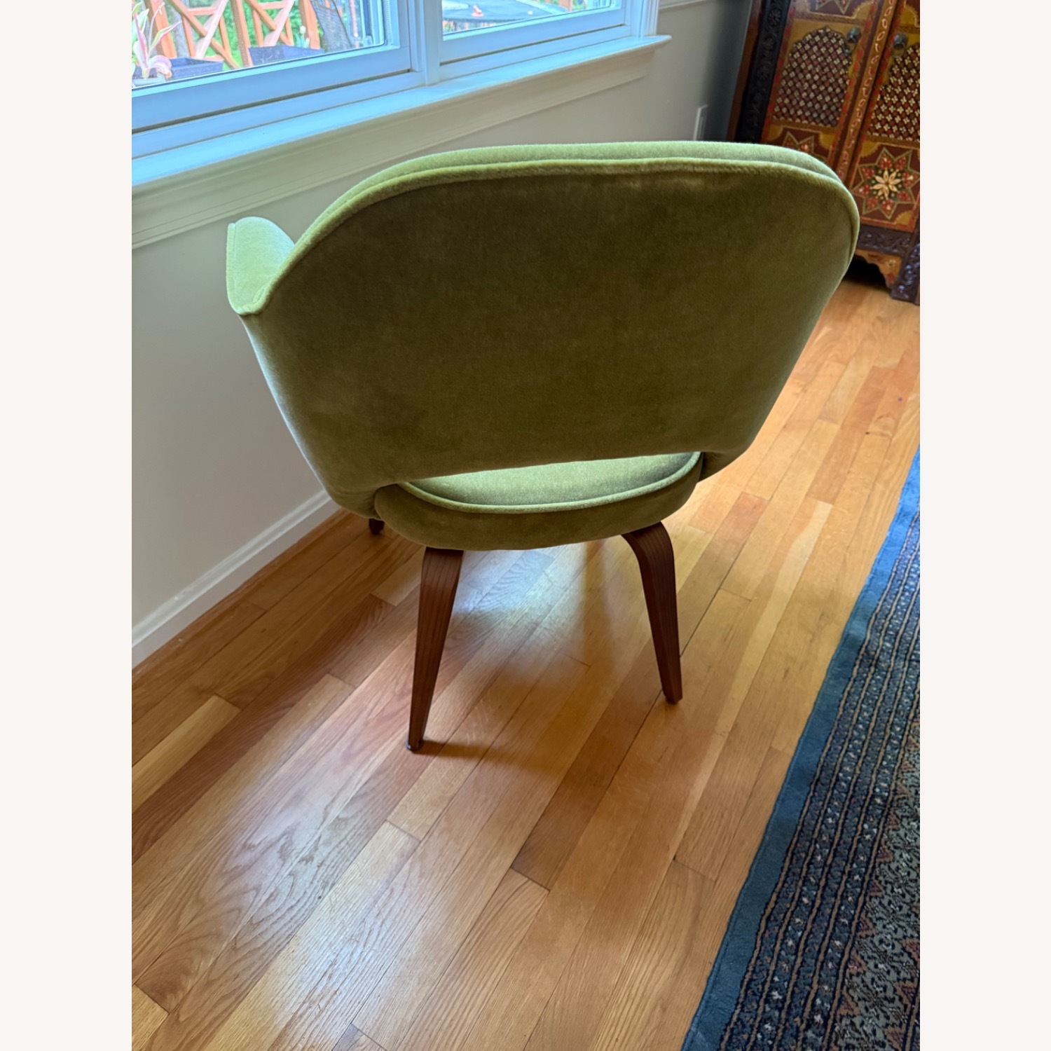 Knoll Saarinen Executive Armchair - image-6