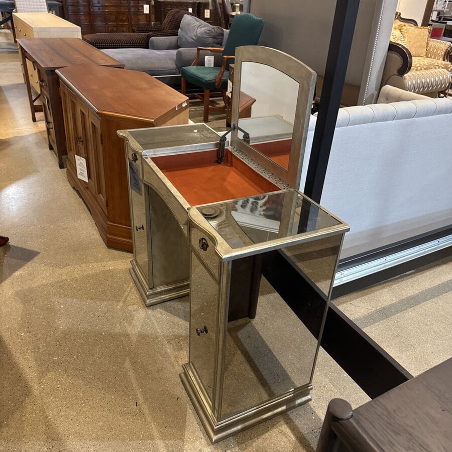 Celeste Mirrored Vanity Desk - image-4