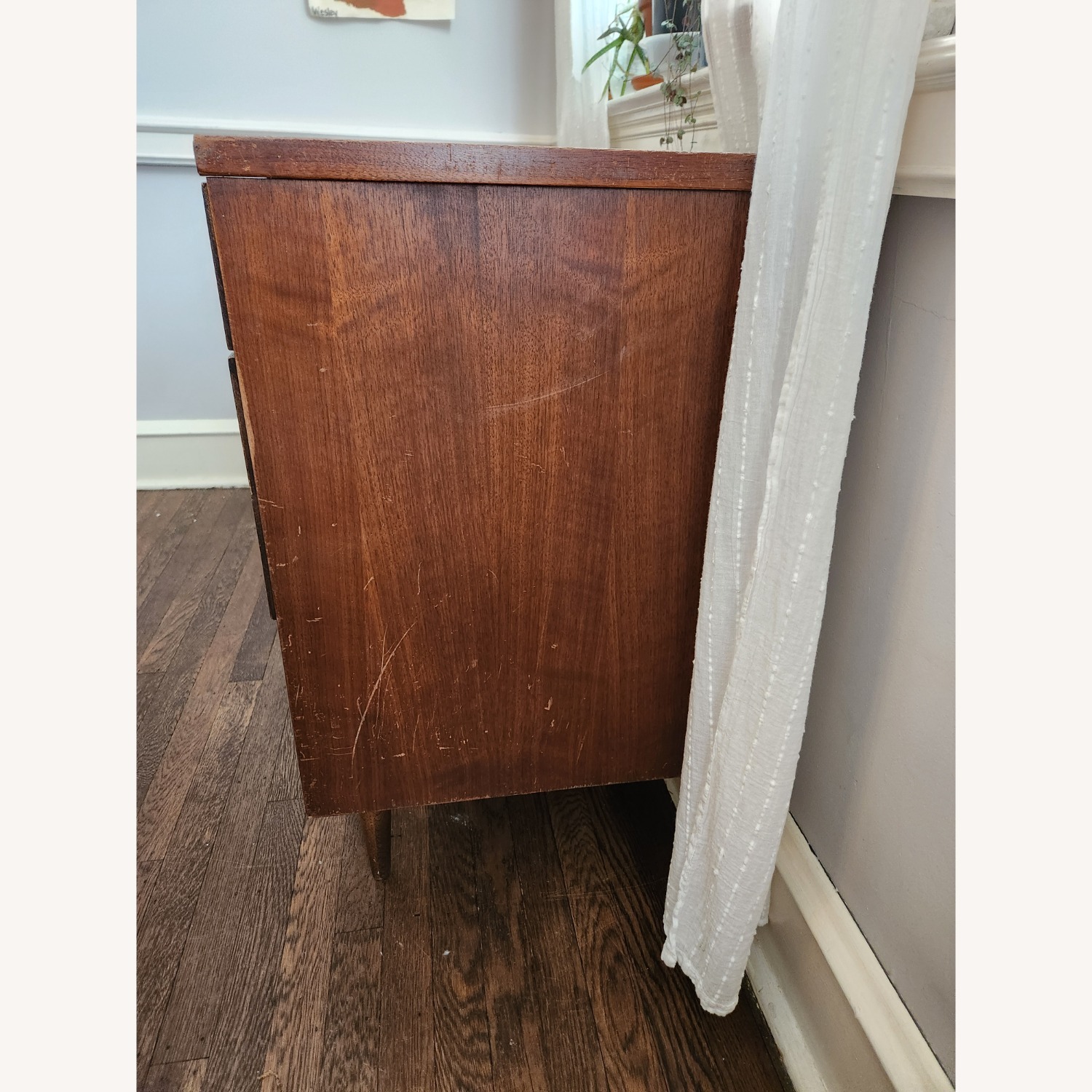 Bassett Dark Brown Wood Sideboard - image-9