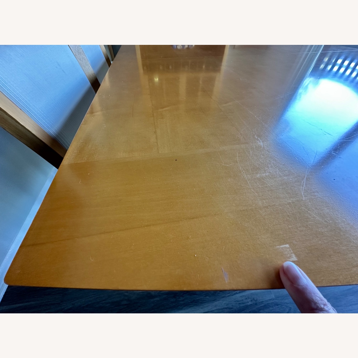 Expandable Dining table, 6 Chairs, and Leaf - image-10