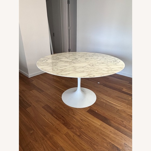 Used Knoll Saarinen White Marble Dining Table for sale on AptDeco