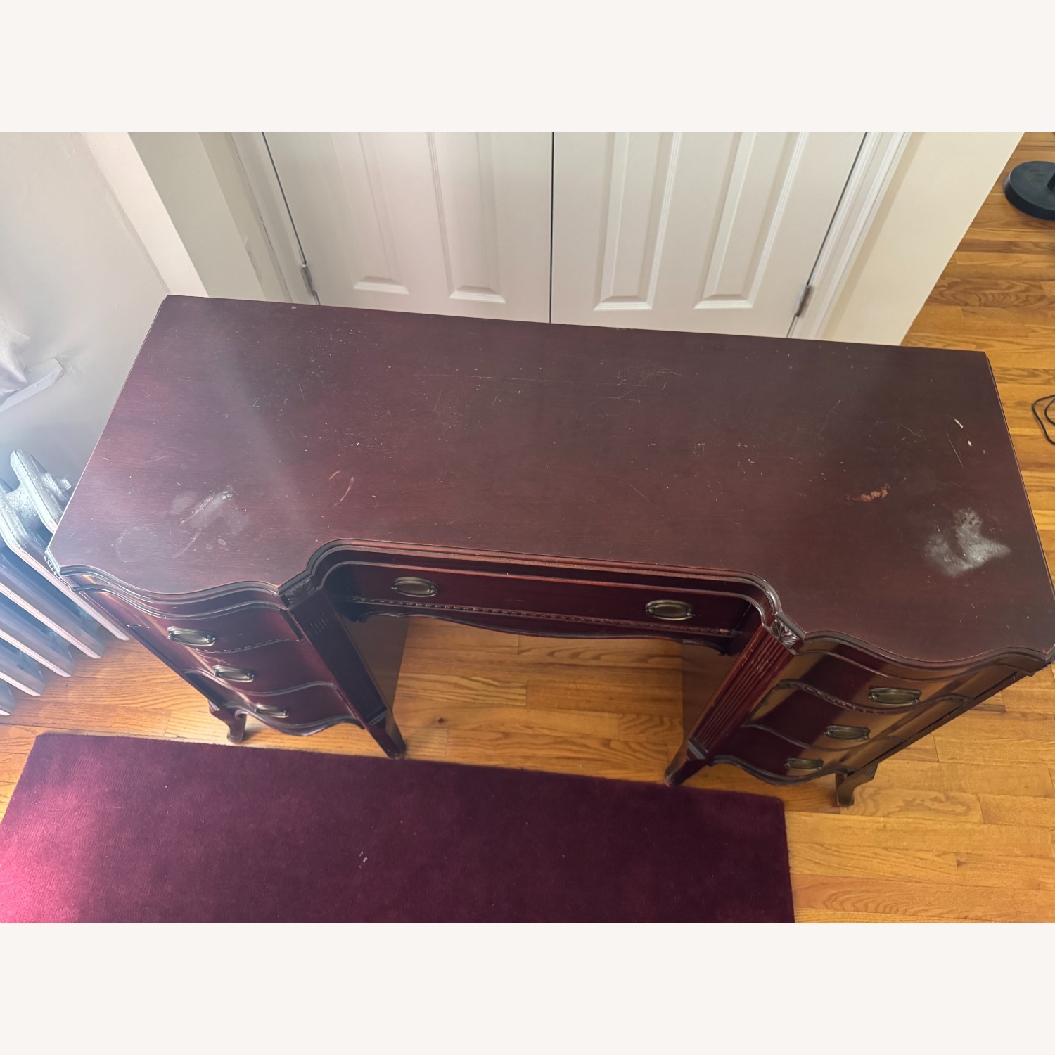 Vintage Mahogany Keyhole 7-drawer Desk - image-5