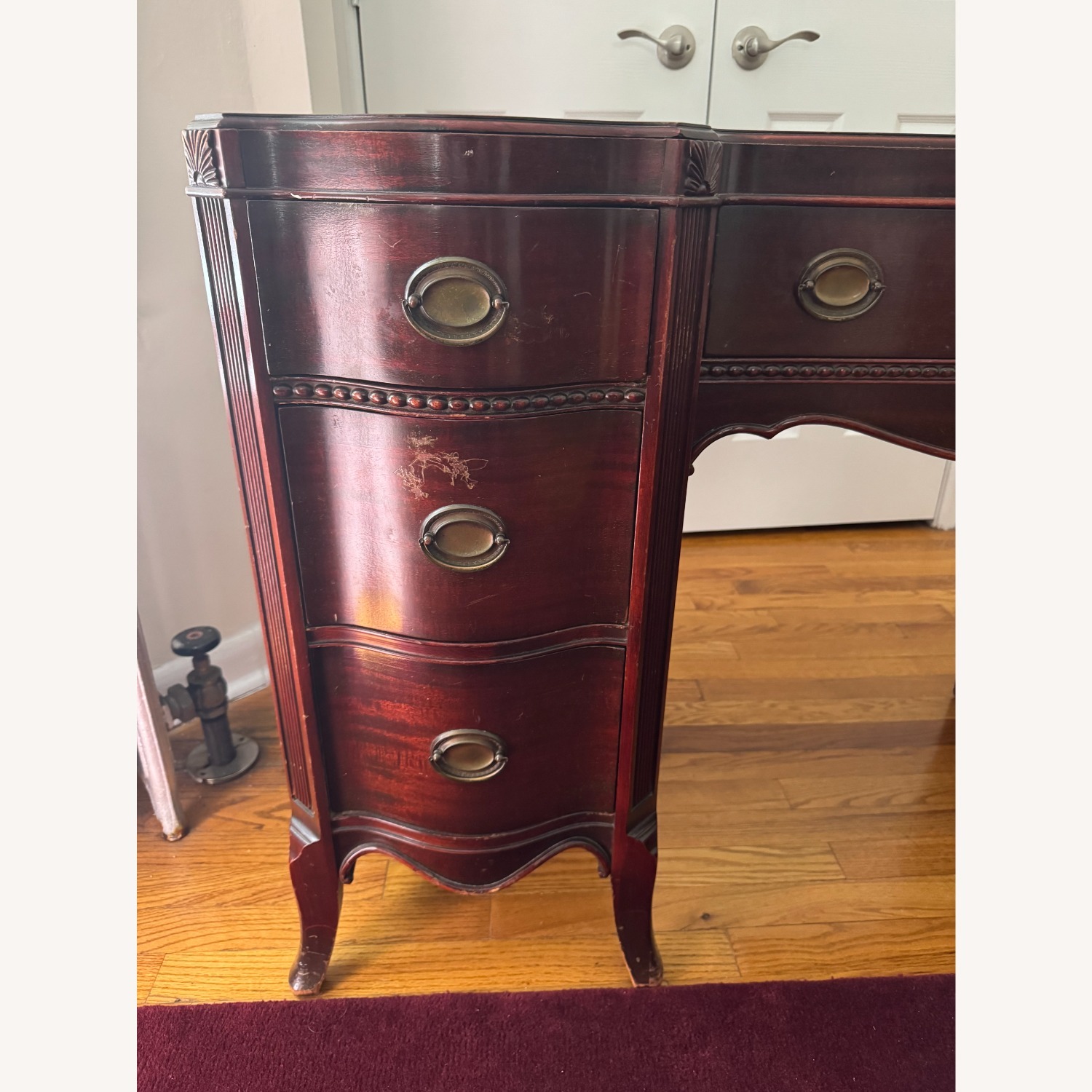 Vintage Mahogany Keyhole 7-drawer Desk - image-3