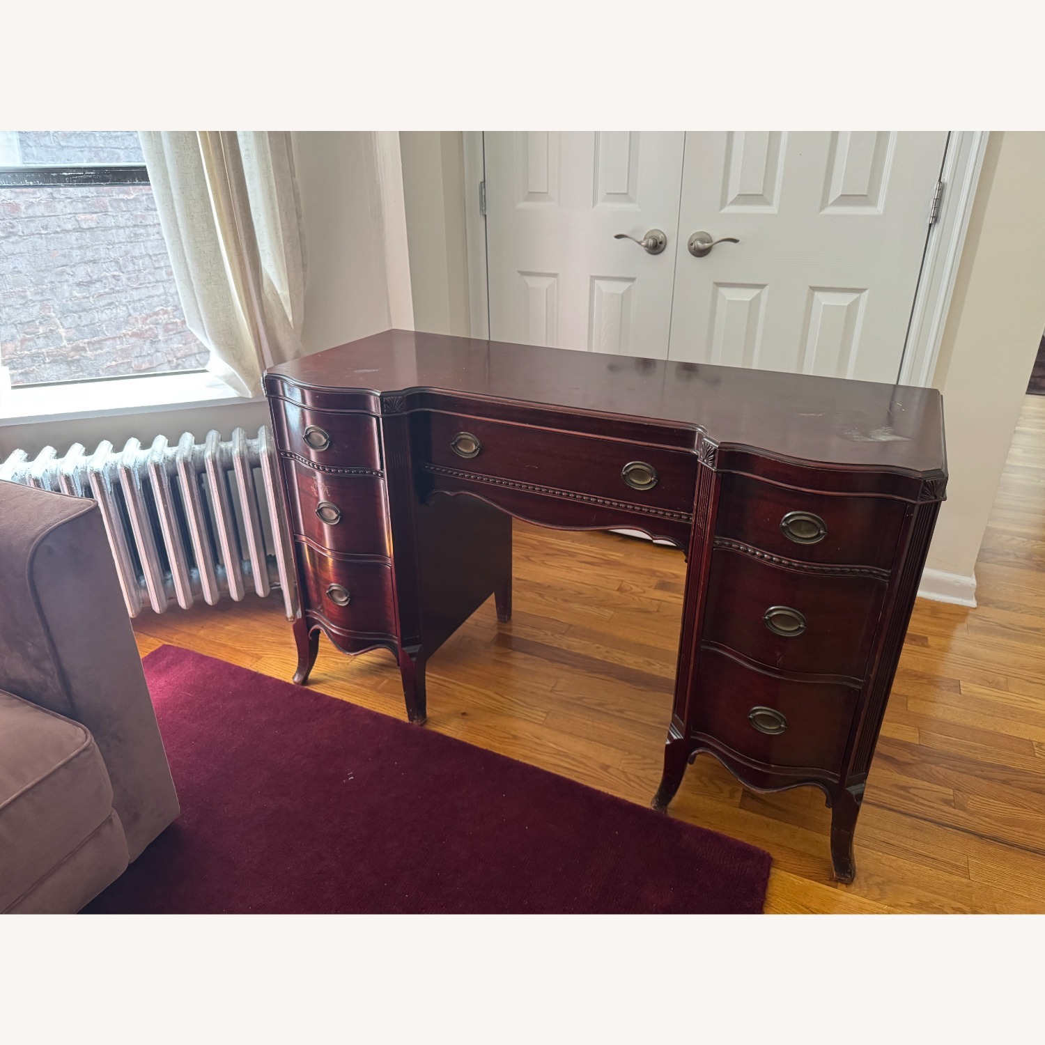 Vintage Mahogany Keyhole 7-drawer Desk - image-6