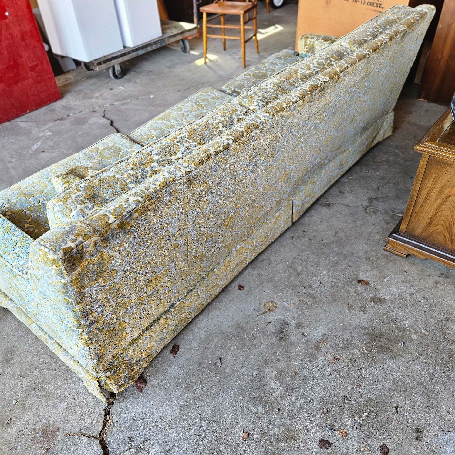 Vintage/Antique 3+ Seater Sofa  - image-8