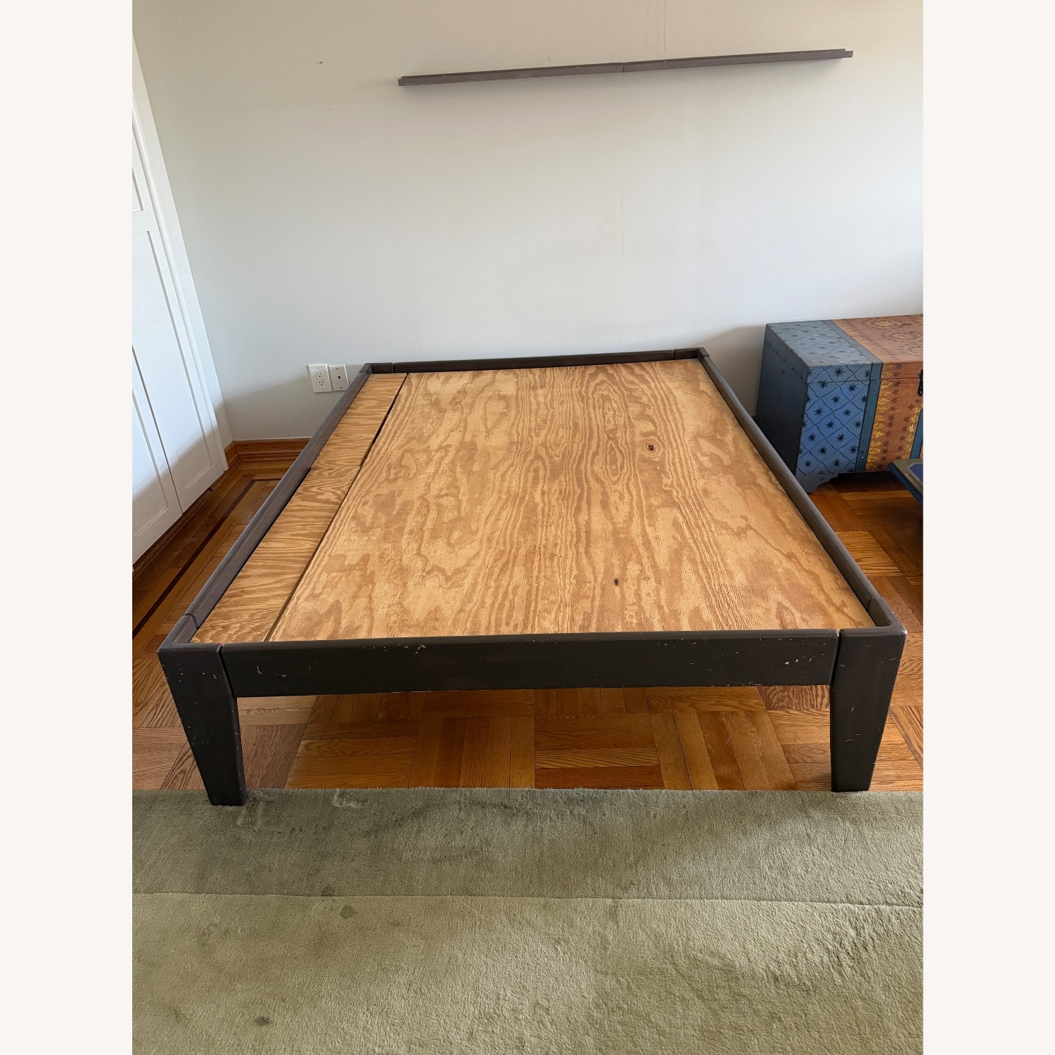 Dark Brown Wood Full Bed - image-2