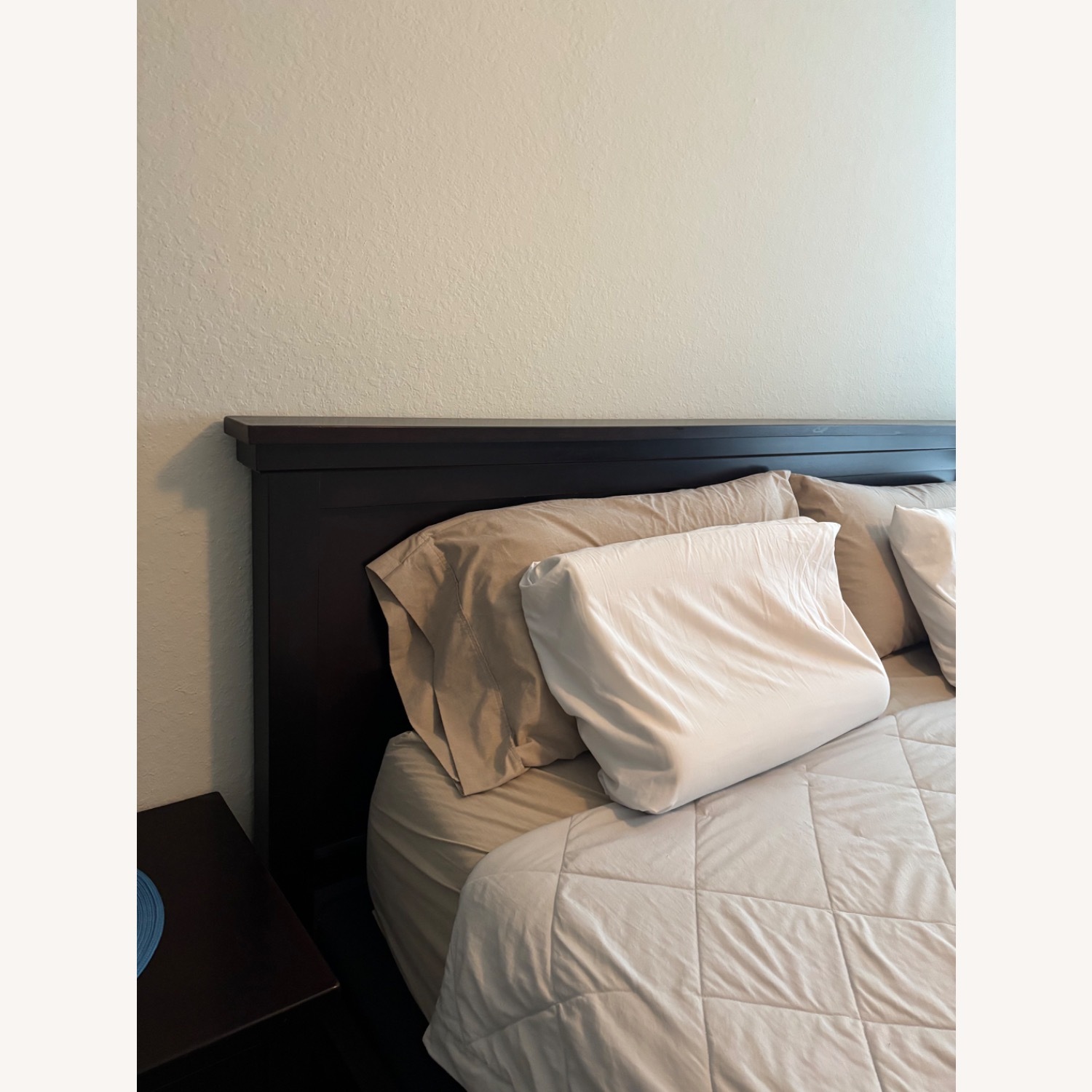 Pottery Barn Farmhouse King Bed for Adjustable Base  - image-4