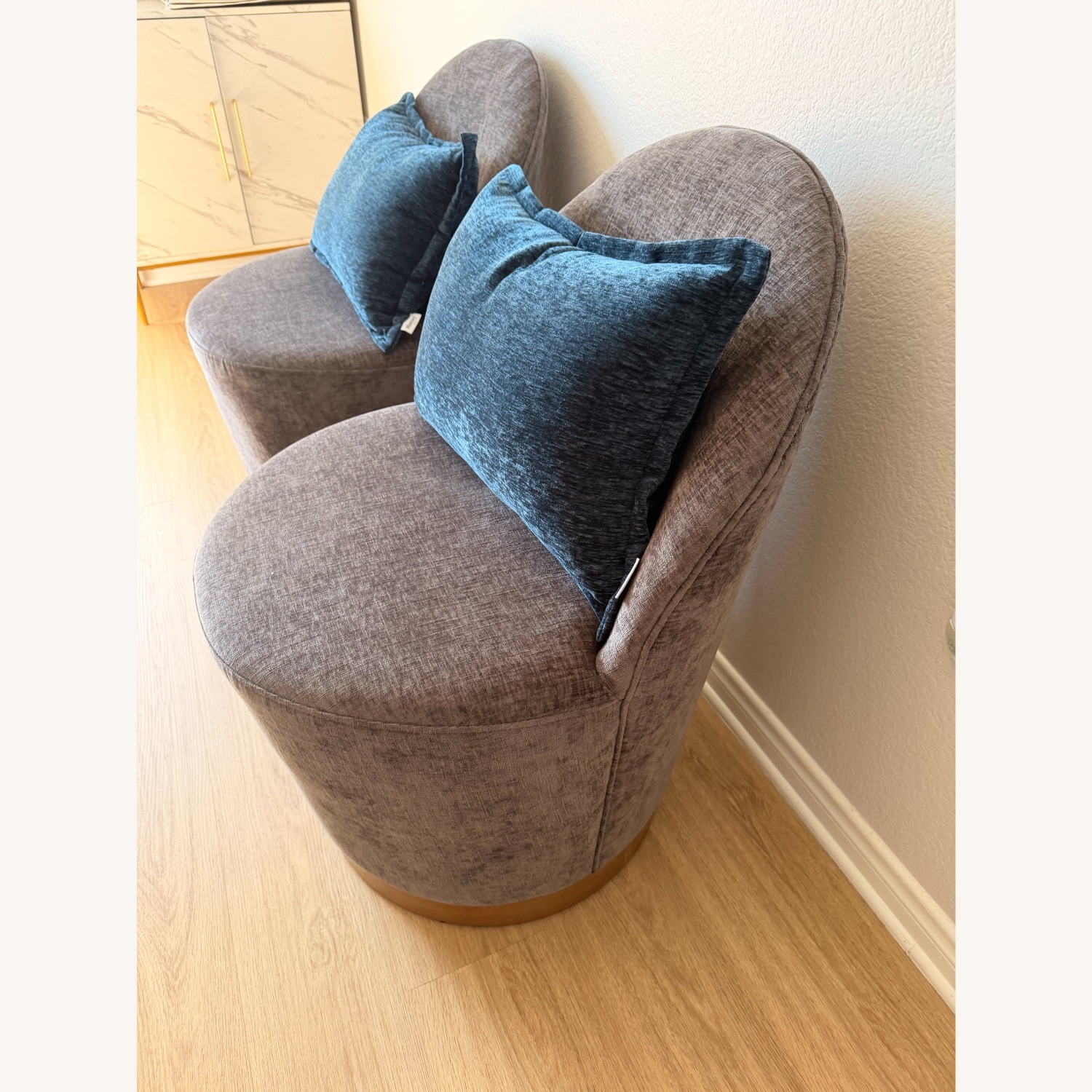 Mercers Furniture Dining Chairs (3 Set) - image-2