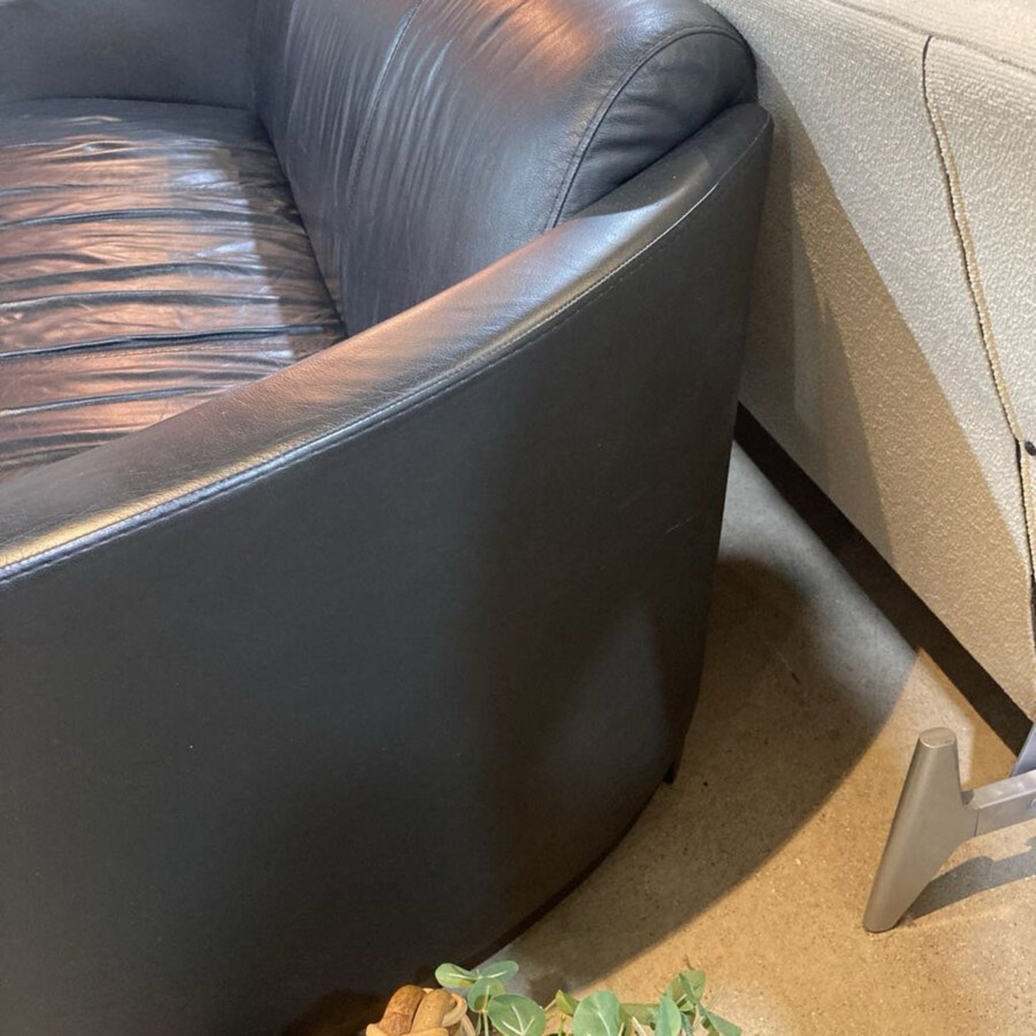 Calia Italia Italian Art Deco Leather Sofa - image-8