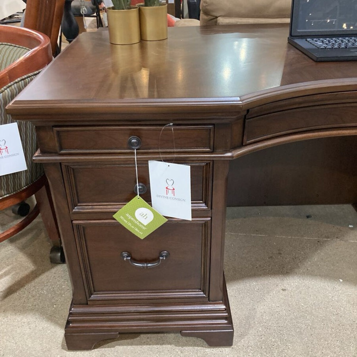 Hawthorne Carmel Brown Curved Executive Desk - image-4