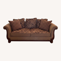 Brookshire Sofa with Pillows