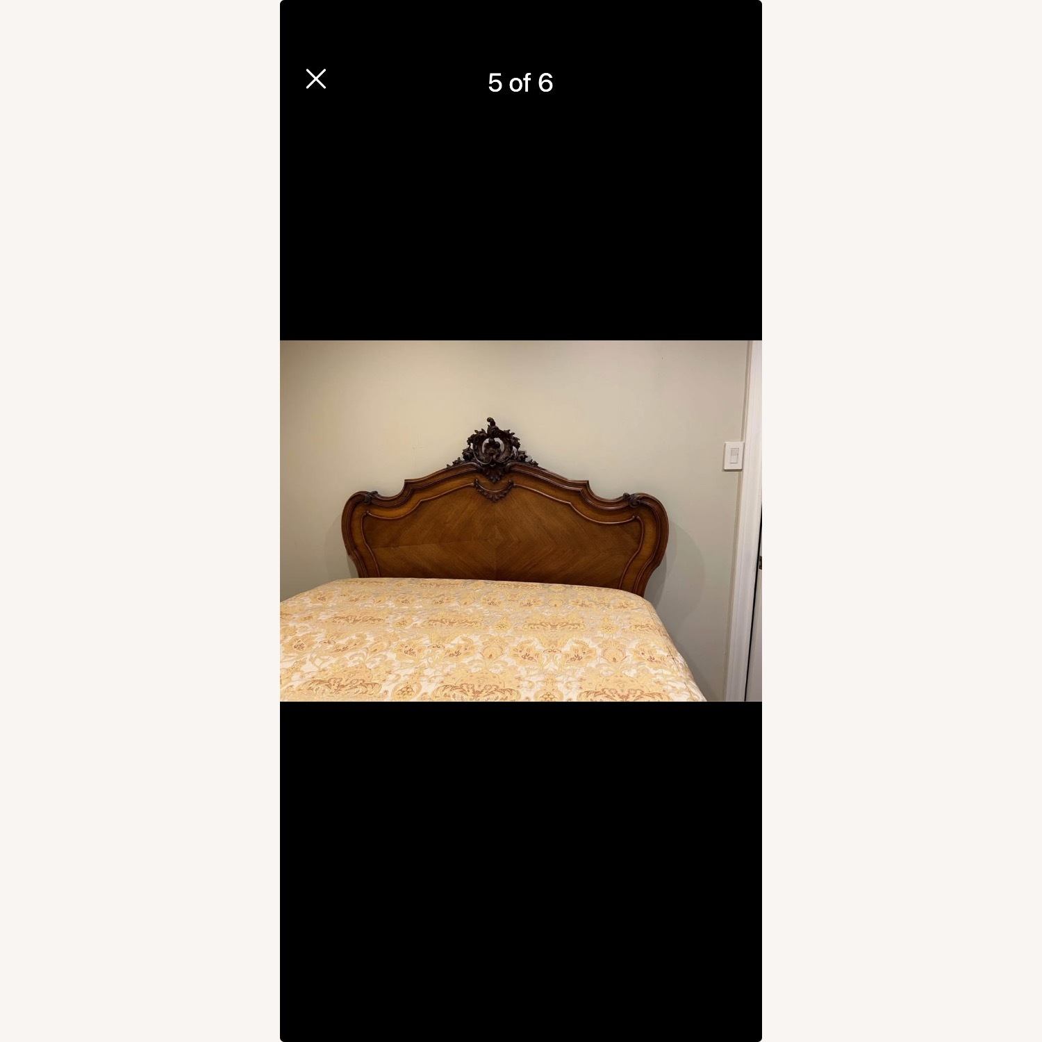 Elegant French Louis XV hand-carved Bed - image-2