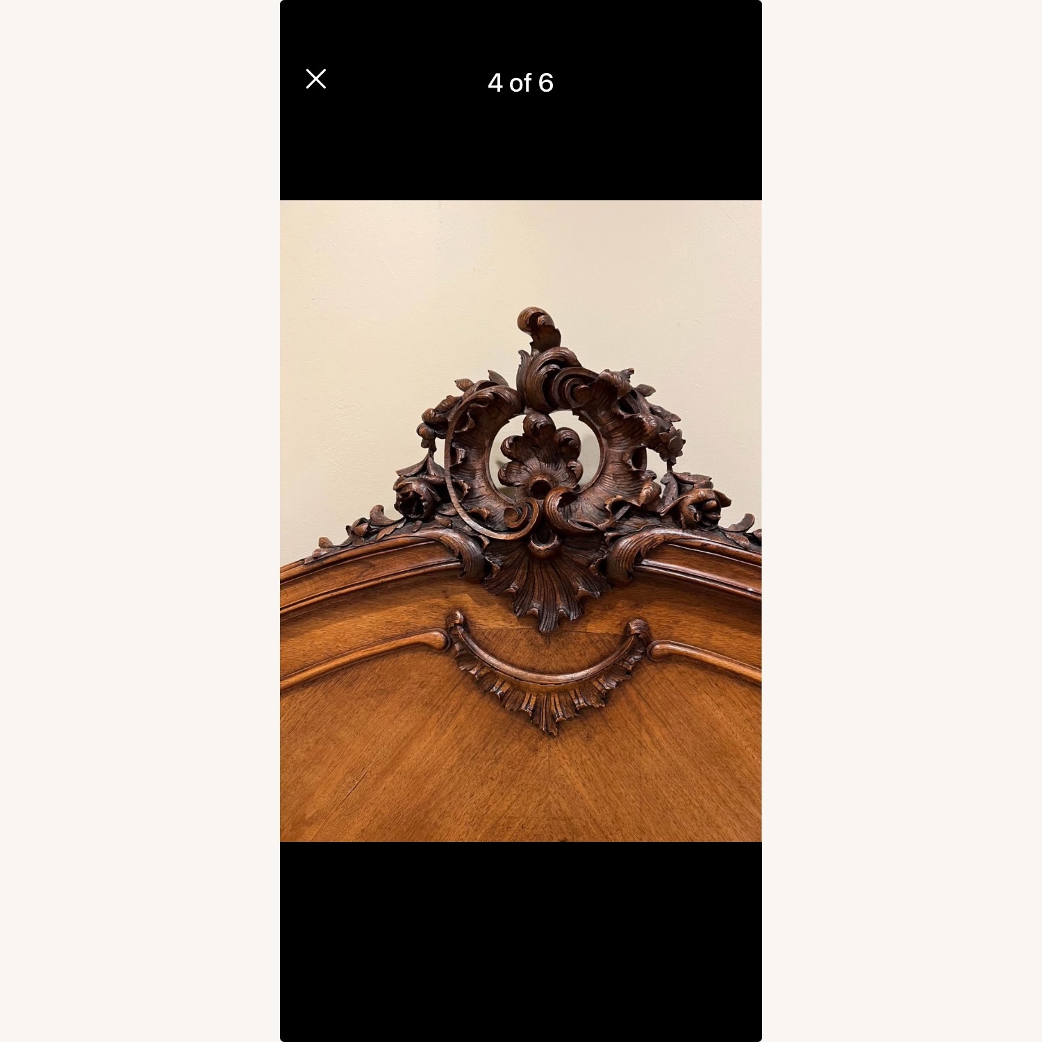 Elegant French Louis XV hand-carved Bed - image-3