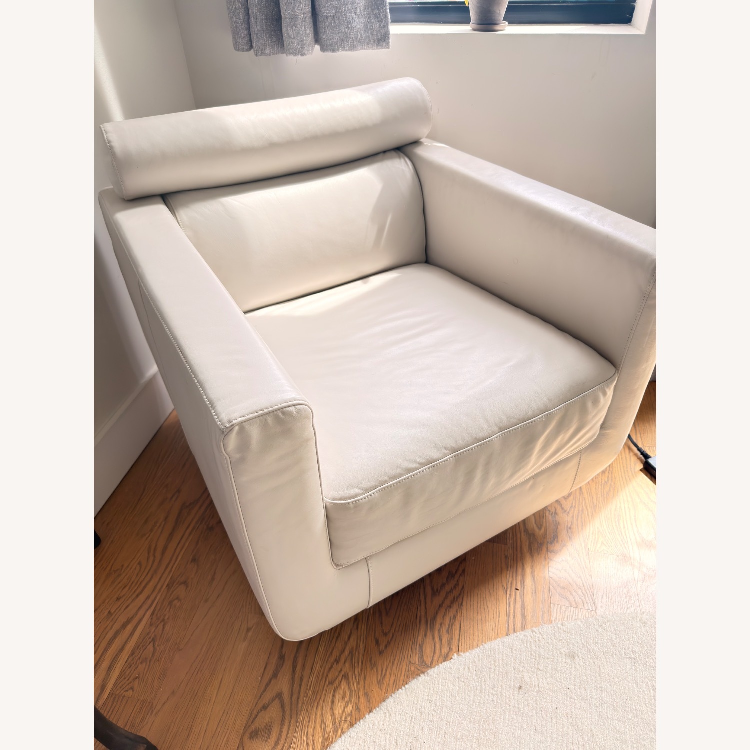 Vintage/Antique Finds White Accent Chair - image-1