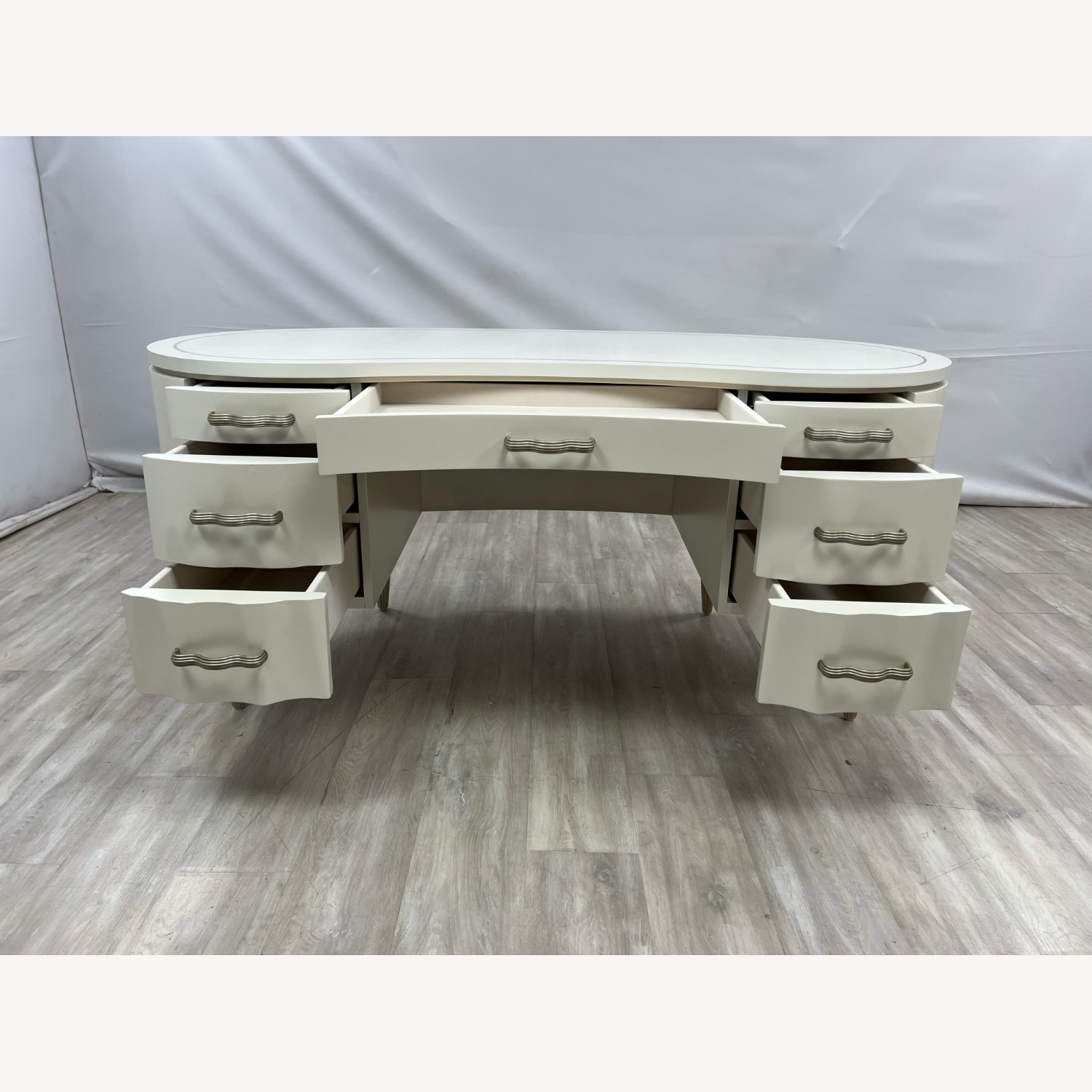 Michael Amini London Place Oval Executive Desk - image-8