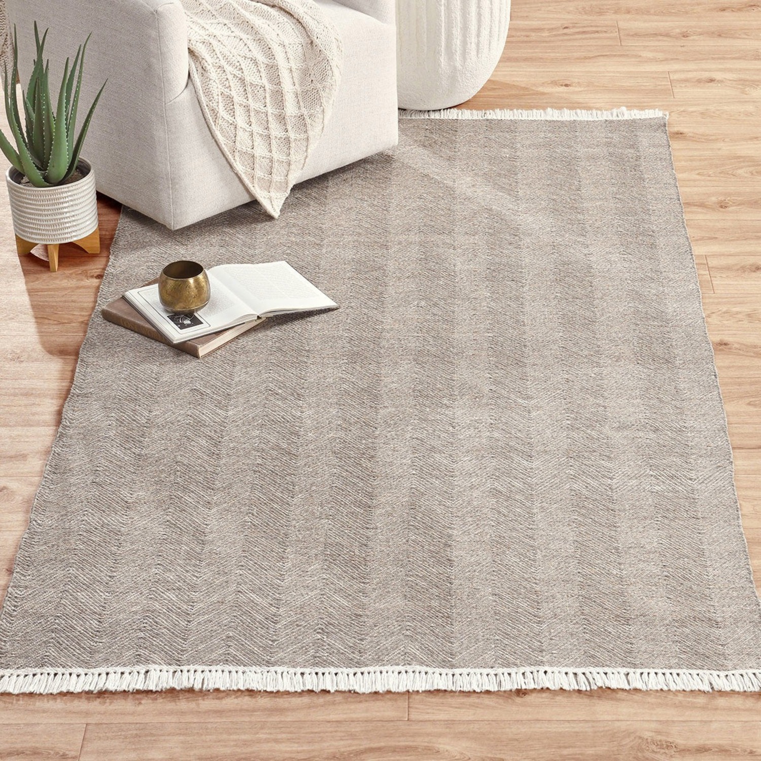 Classic Home Light Brown Area Rug 8' x 10' - image-5