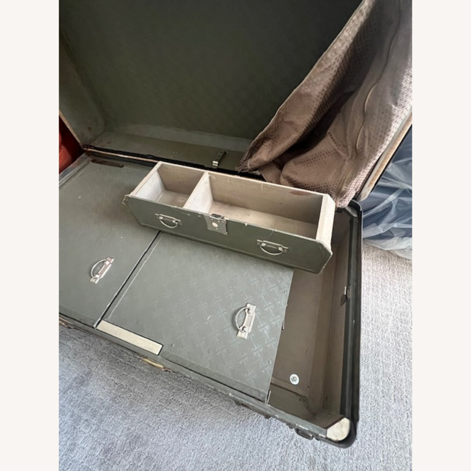 Vintage Trunk  - image-4