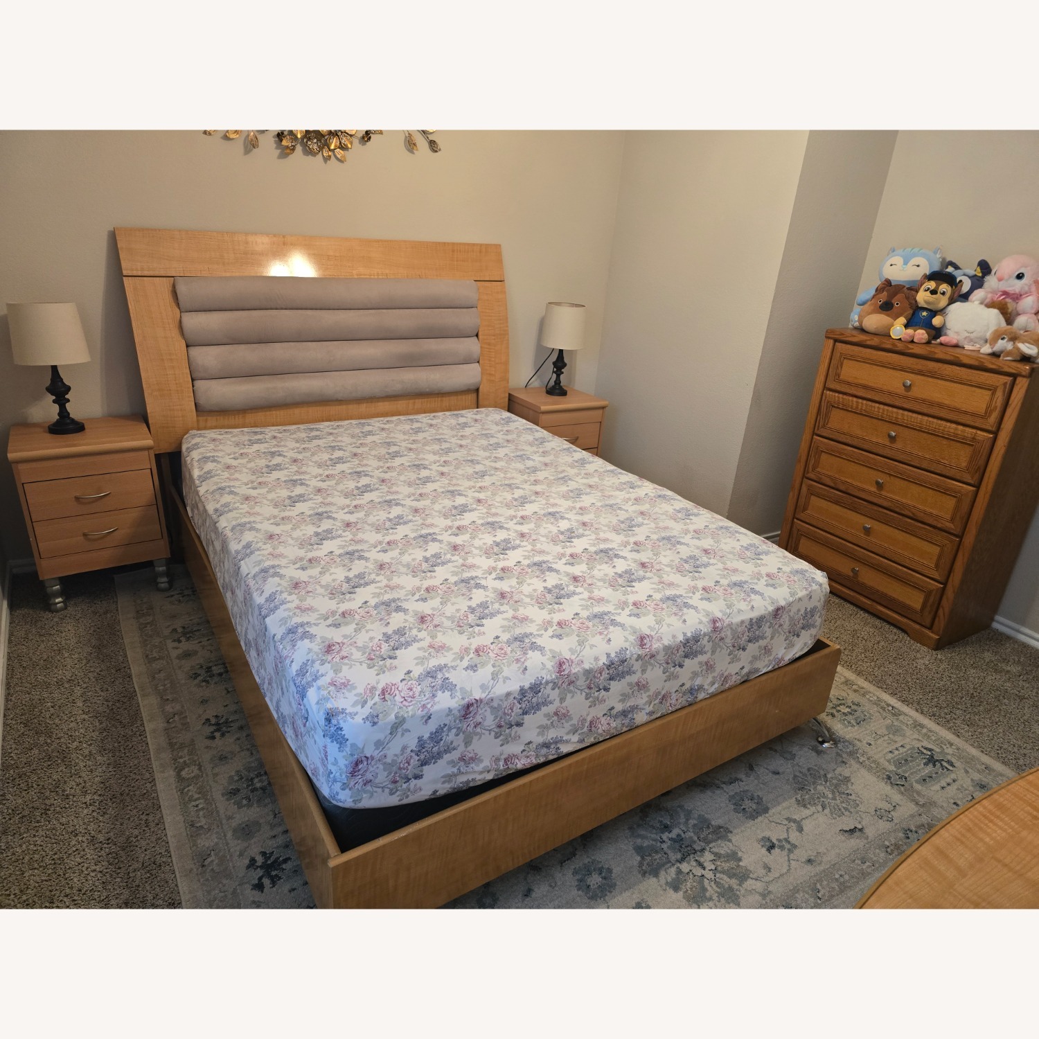 Light Brown Wood Full Bed - image-3