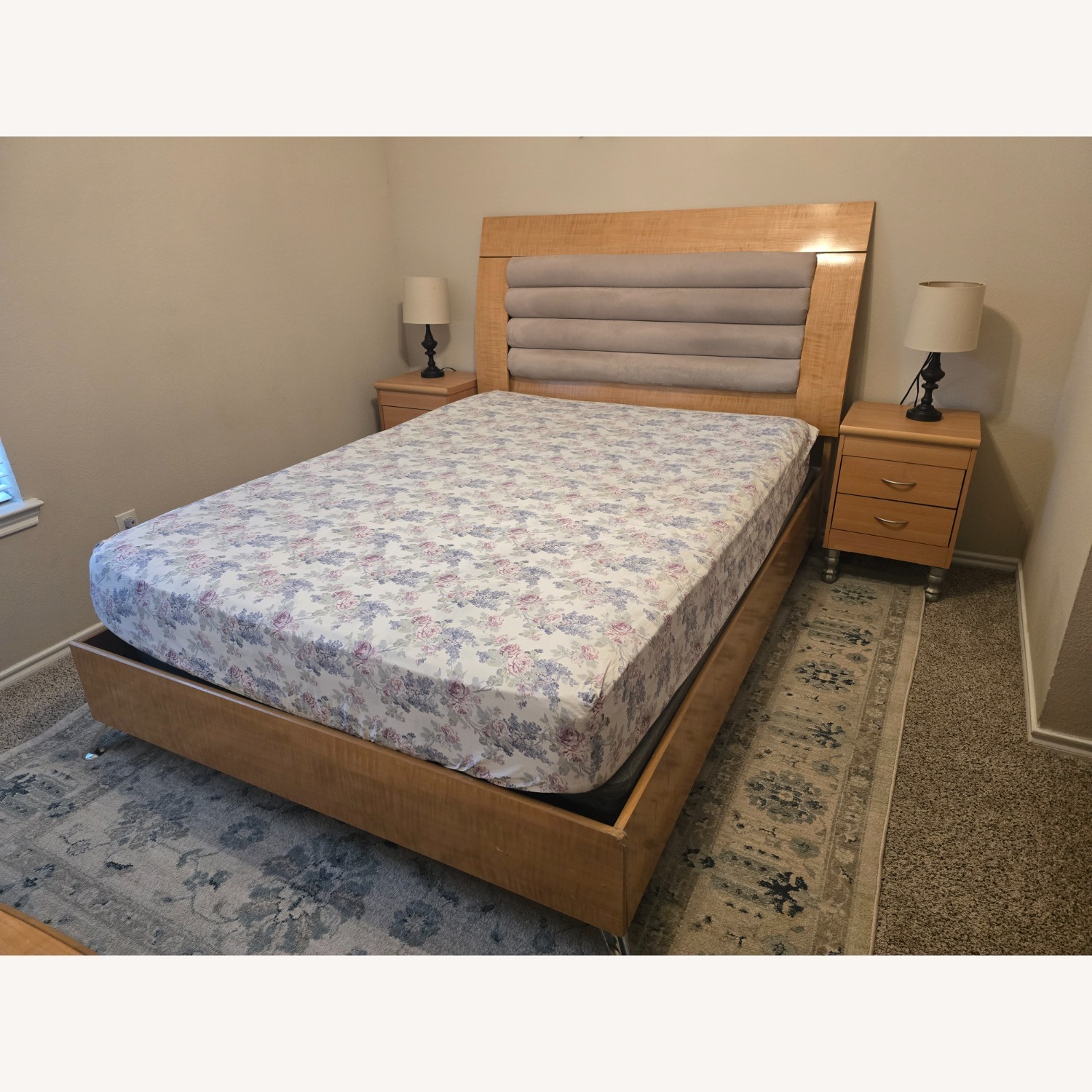 Light Brown Wood Full Bed - image-4