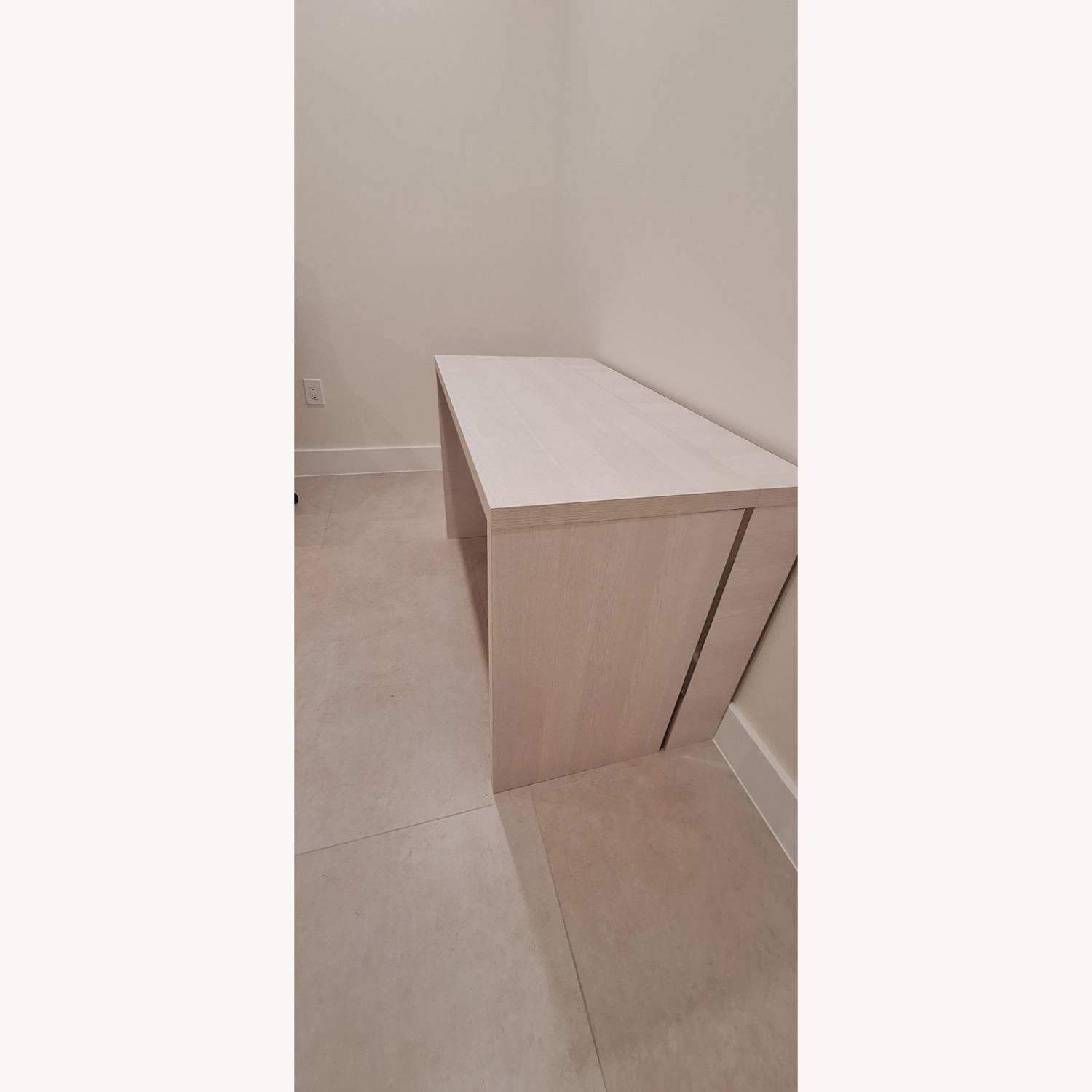 White Desk - image-4