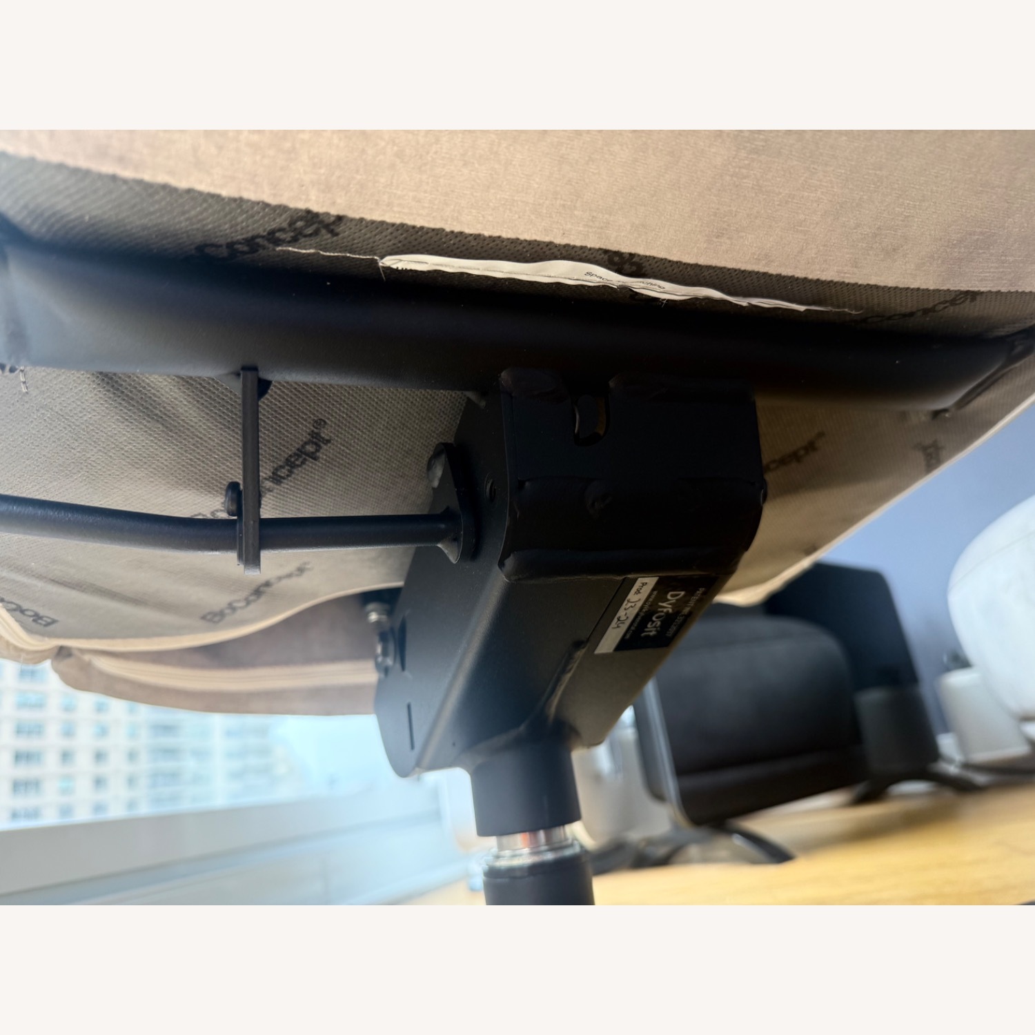 BoConcept Tilburg Recliner - Gray, Pristine - image-13