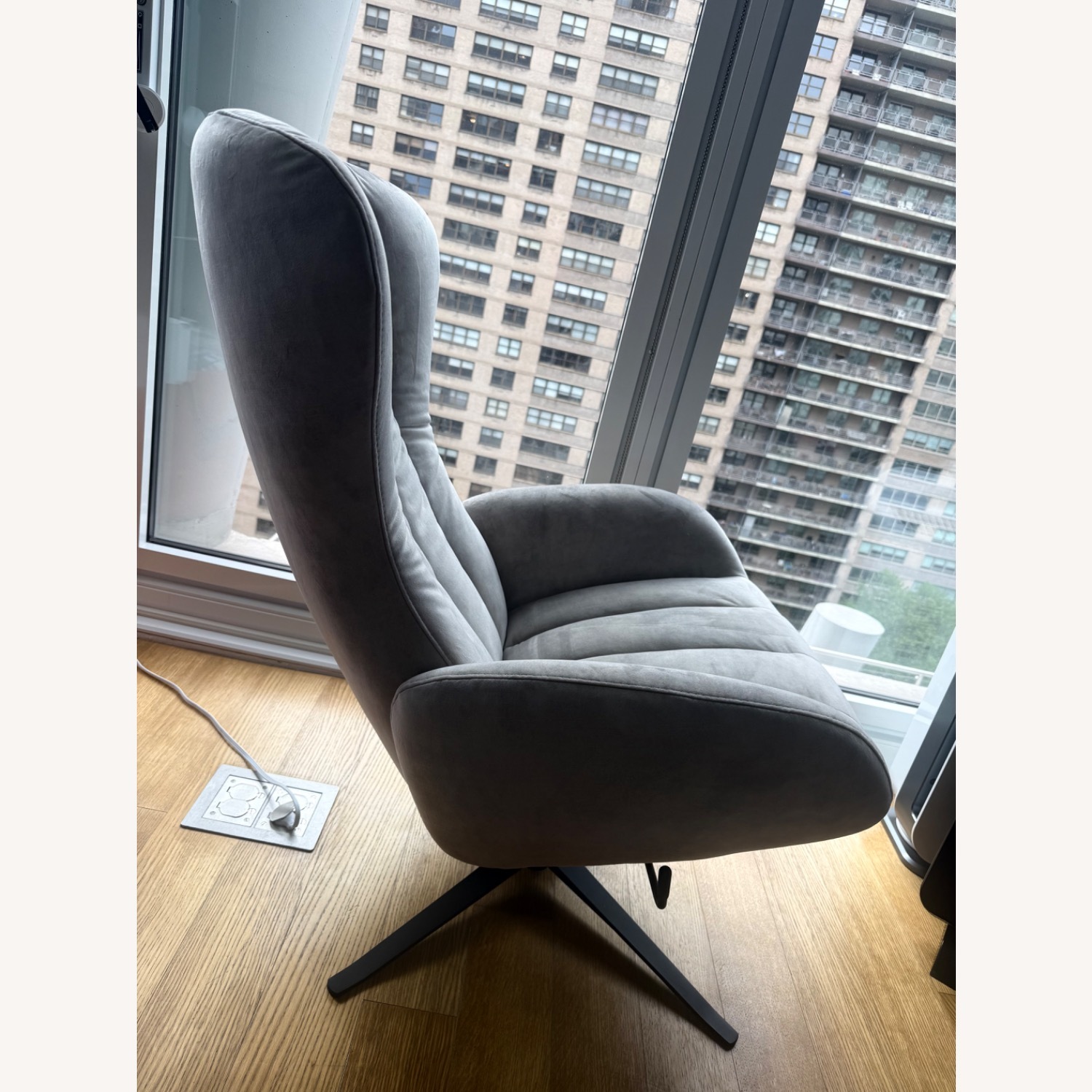 BoConcept Tilburg Recliner - Gray, Pristine - image-2