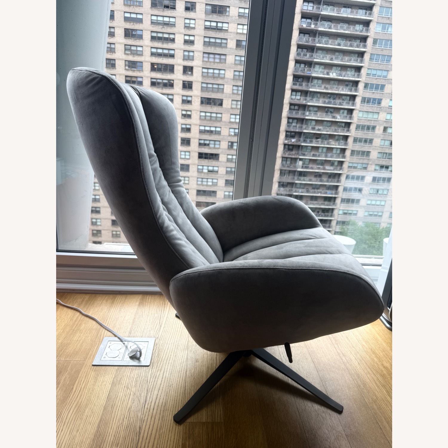 BoConcept Tilburg Recliner - Gray, Pristine - image-3