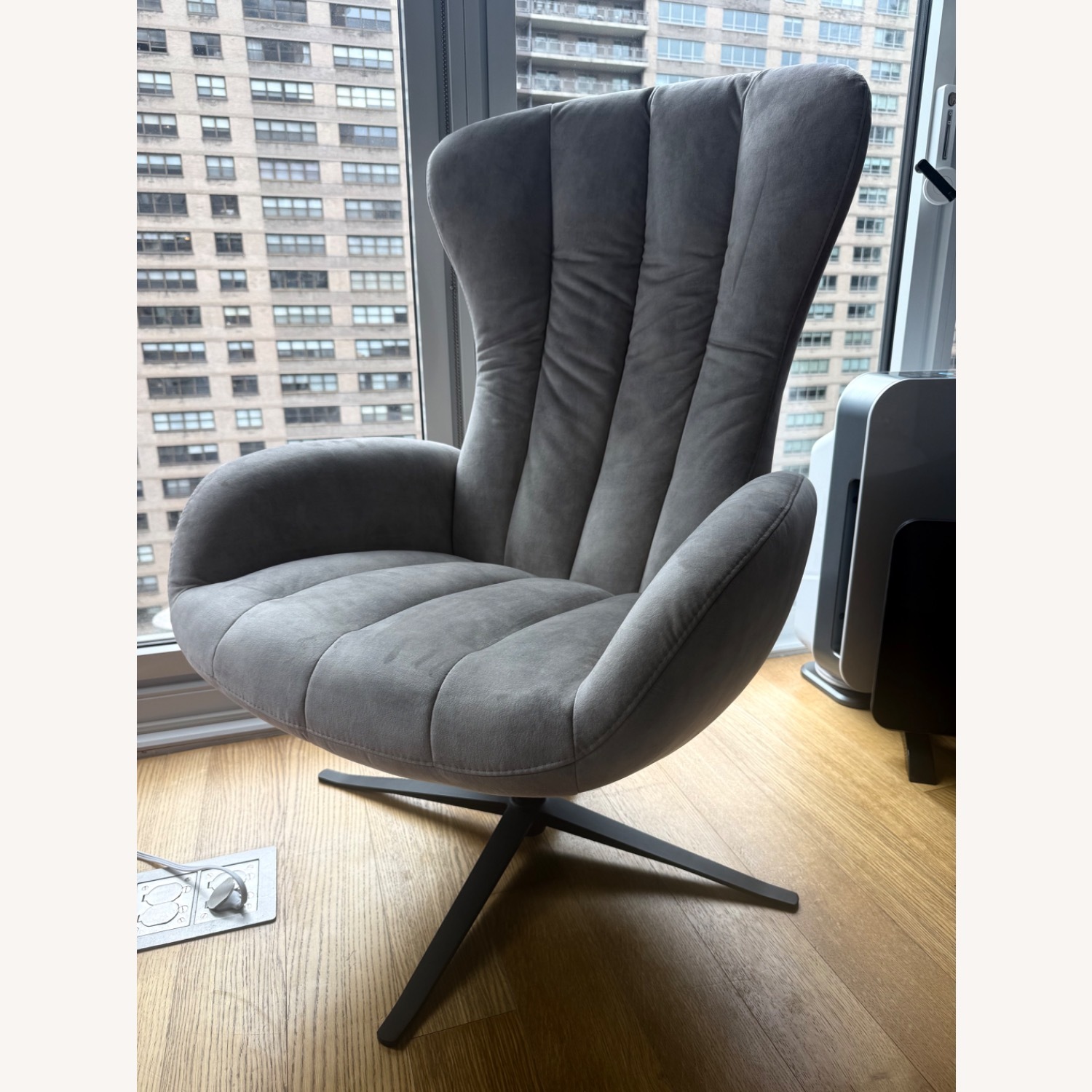 BoConcept Tilburg Recliner - Gray, Pristine - image-11