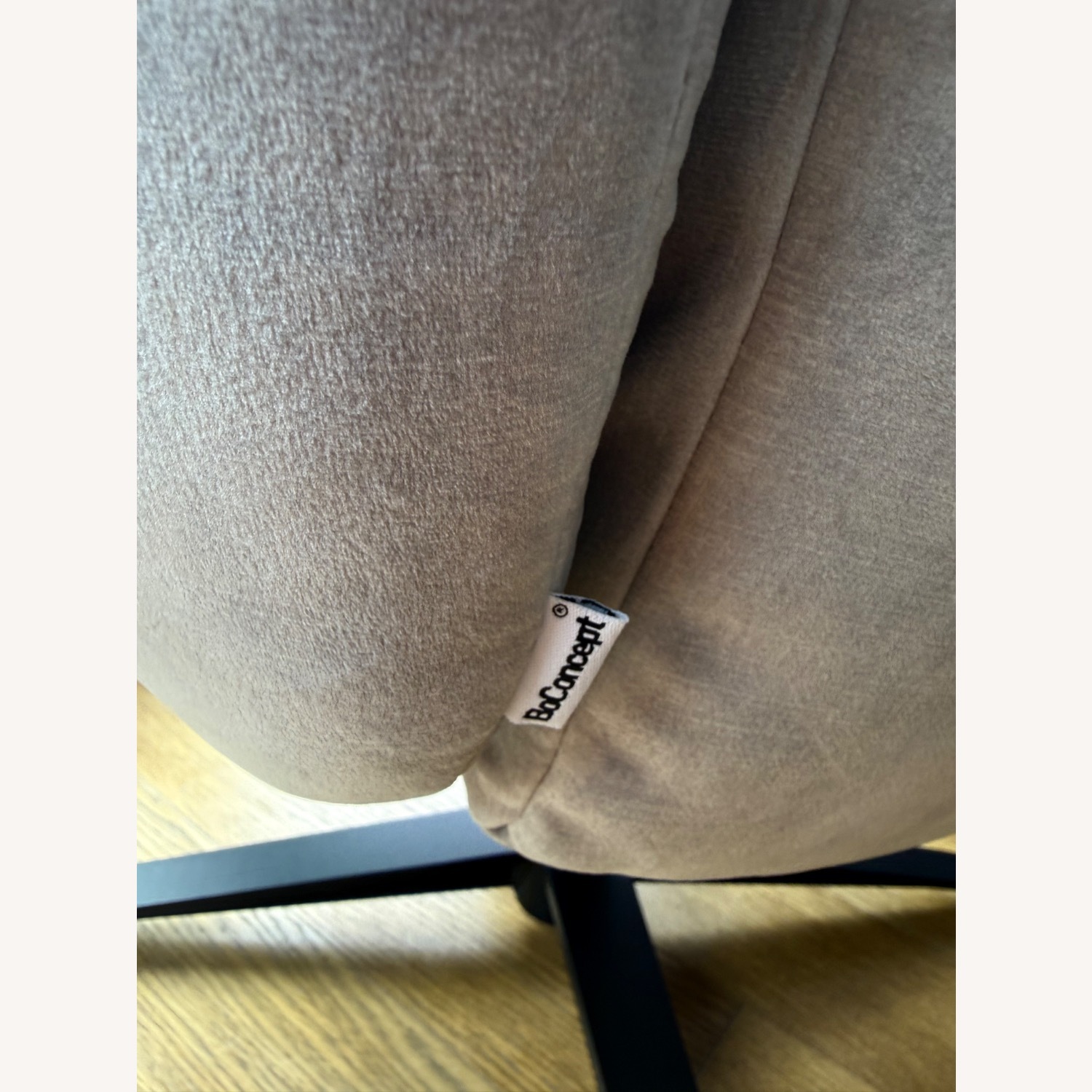 BoConcept Tilburg Recliner - Gray, Pristine - image-9