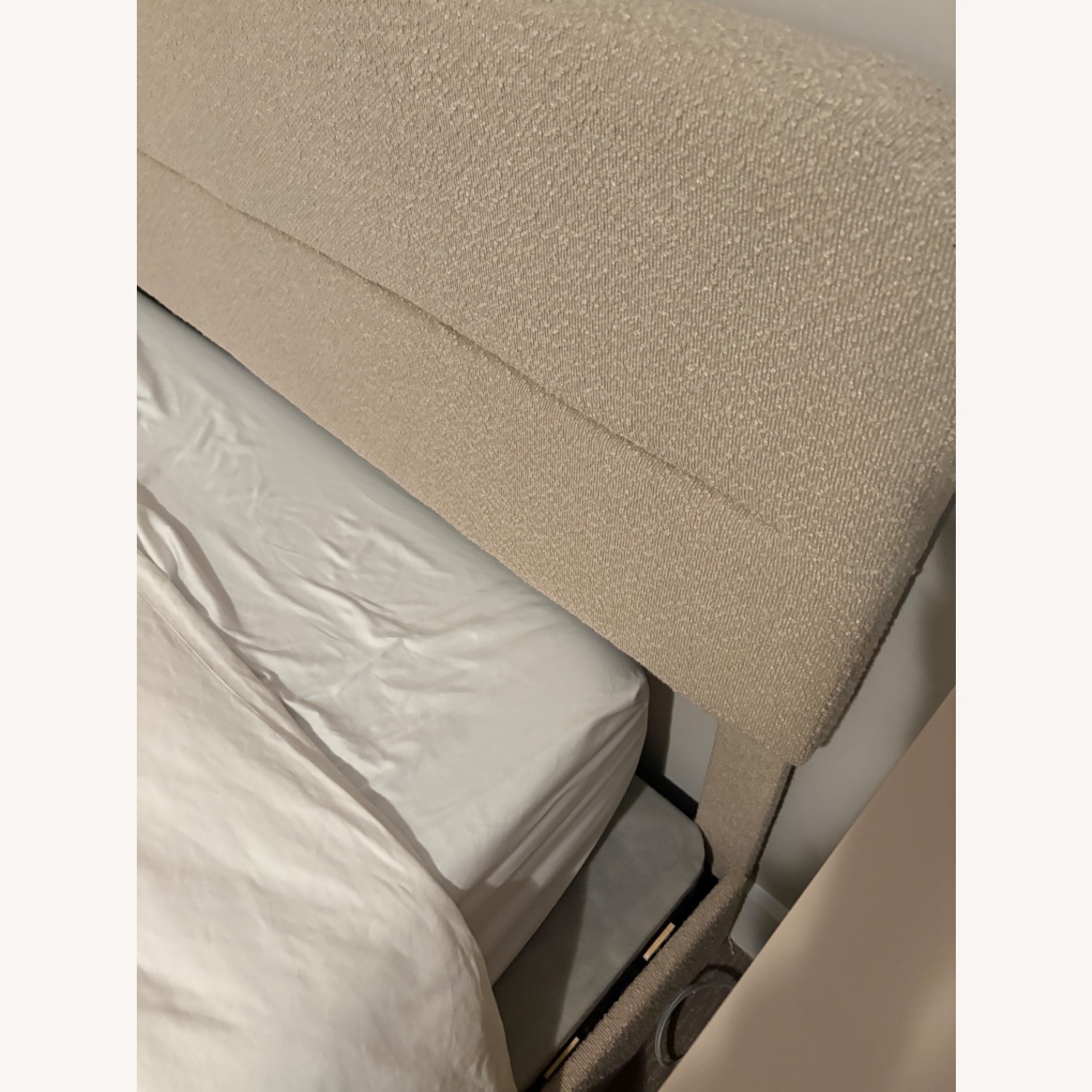 Natural Queen Bed - image-2