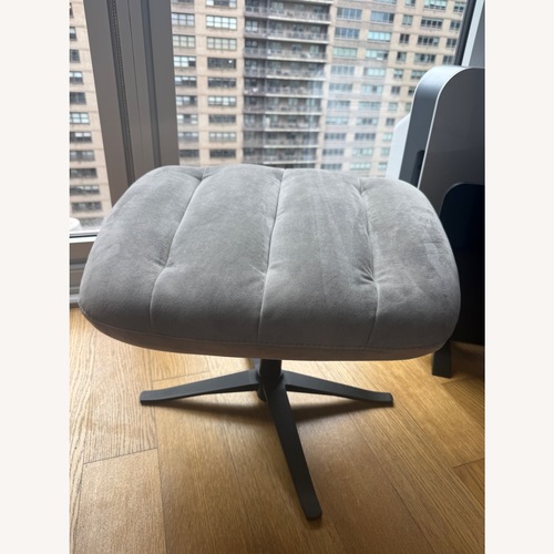 Used BoConcept Tilburg Light Gray Fabric Ottoman for sale on AptDeco