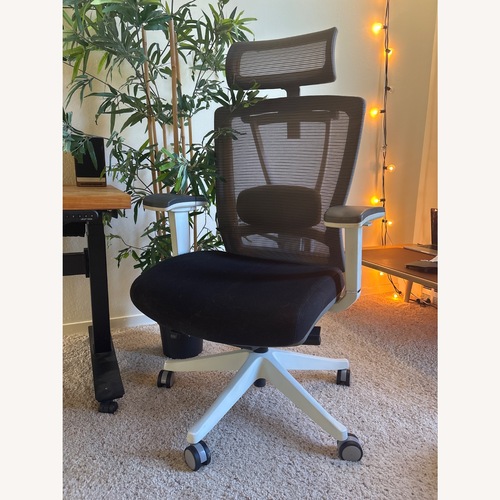 Used Autonomous Ergo Chair for sale on AptDeco