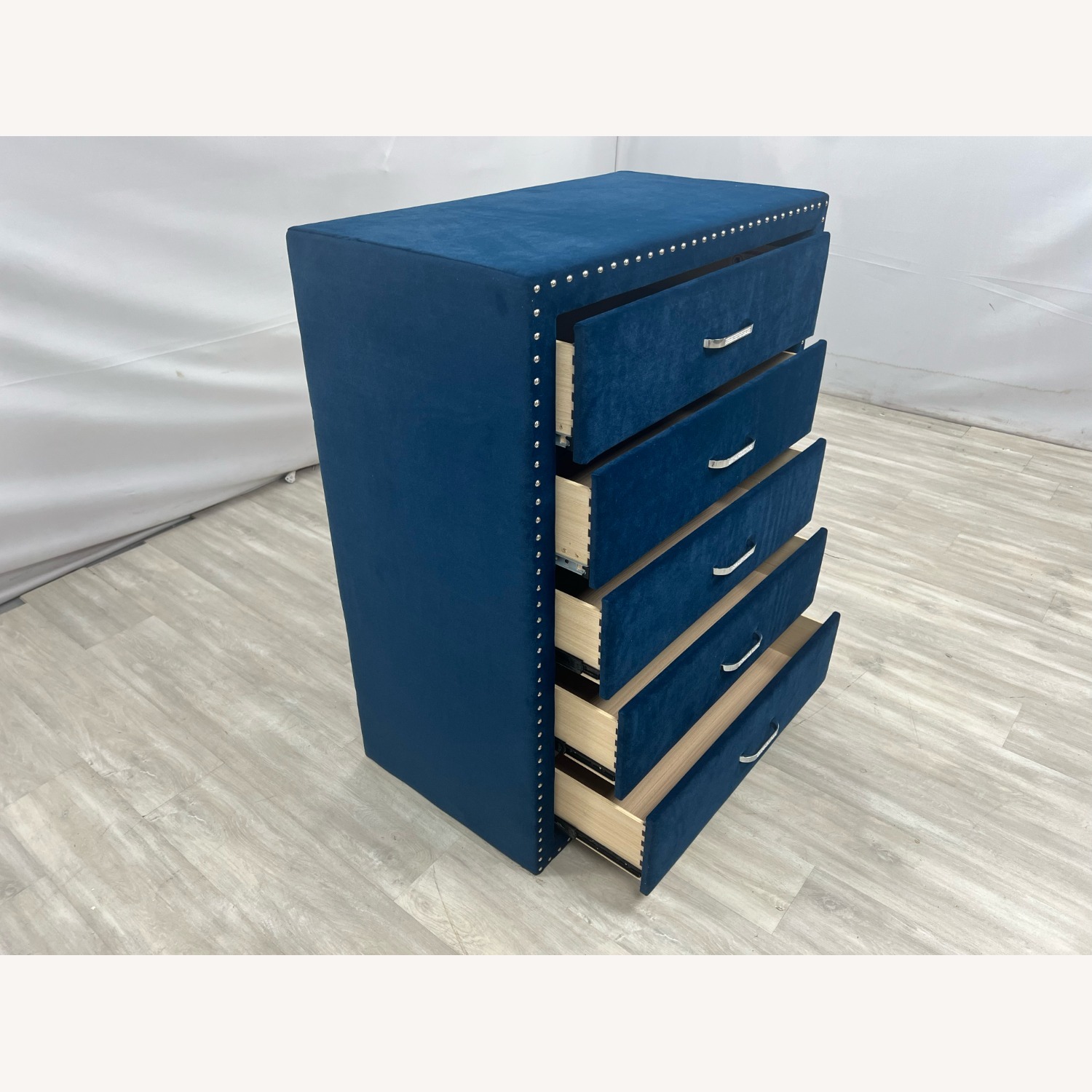 Coaster Furniture Melody 5-Drawer Bedroom Chest  - image-10