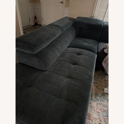 Used Rooms To Go Fabric 3+ Seater Sofa for sale on AptDeco