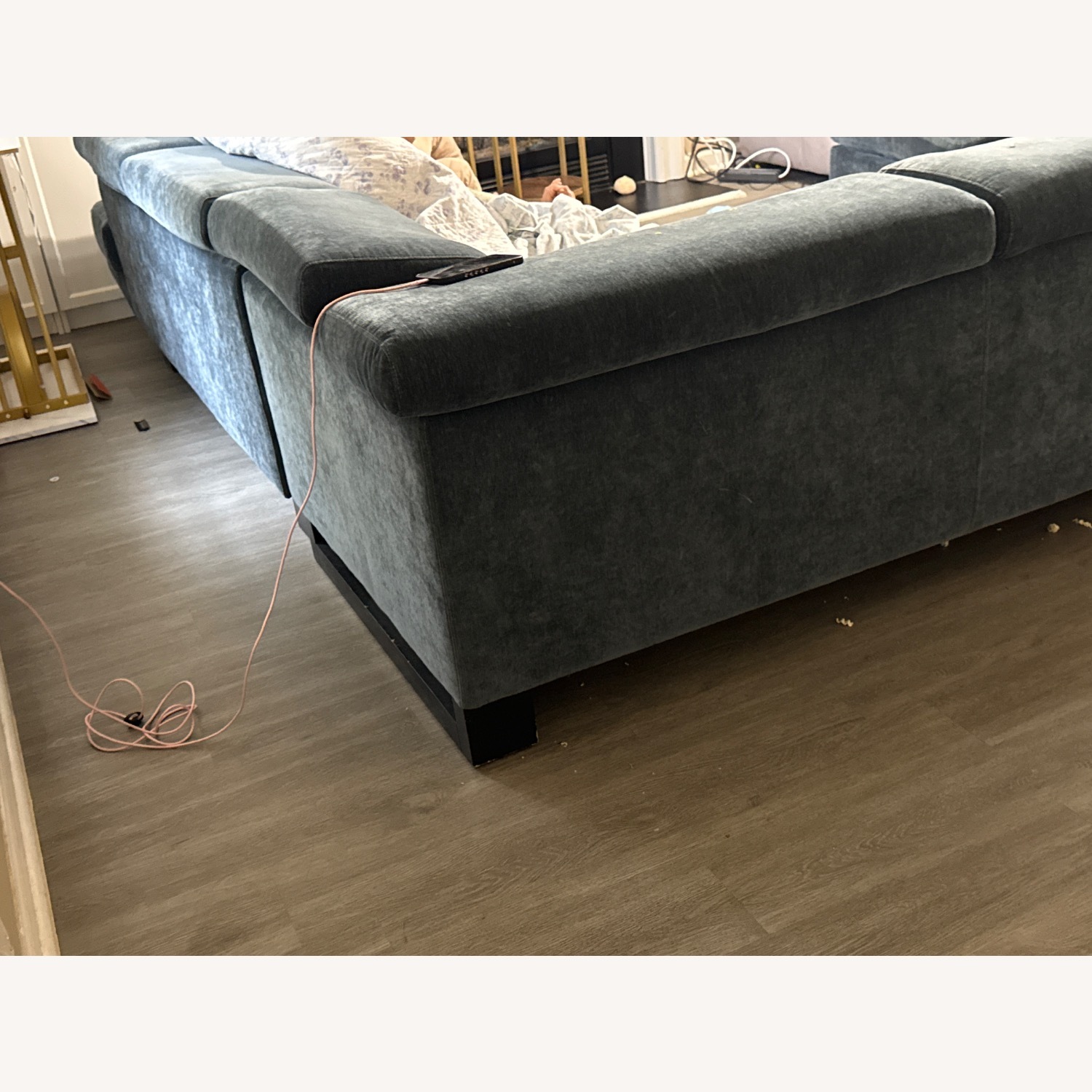 Rooms To Go Fabric 3+ Seater Sofa - image-3