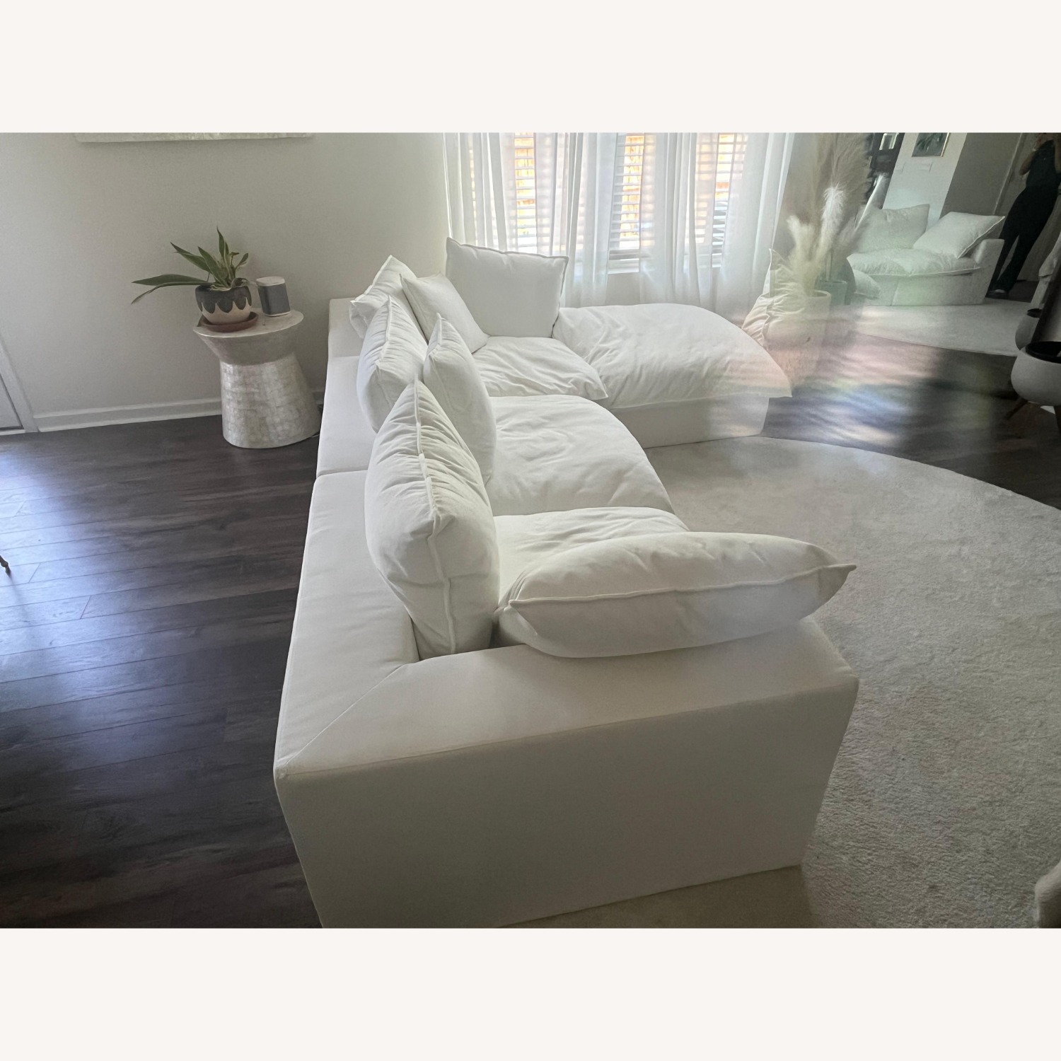 Coleman Furniture White Fabric 3+ Piece Sectional - image-4