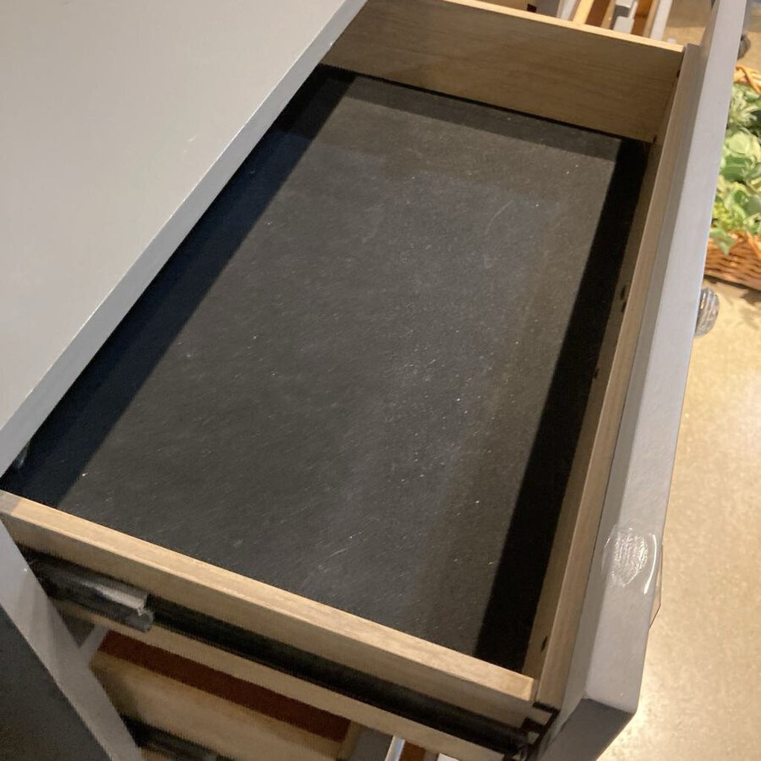 Contemporary 9-Drawer Dresser - image-8