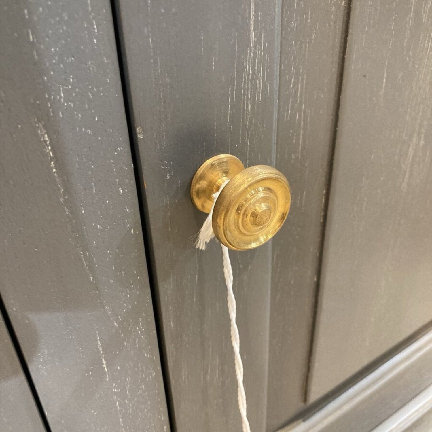 Bramble Solid Wood Distressed 2-Door Media Console - image-10