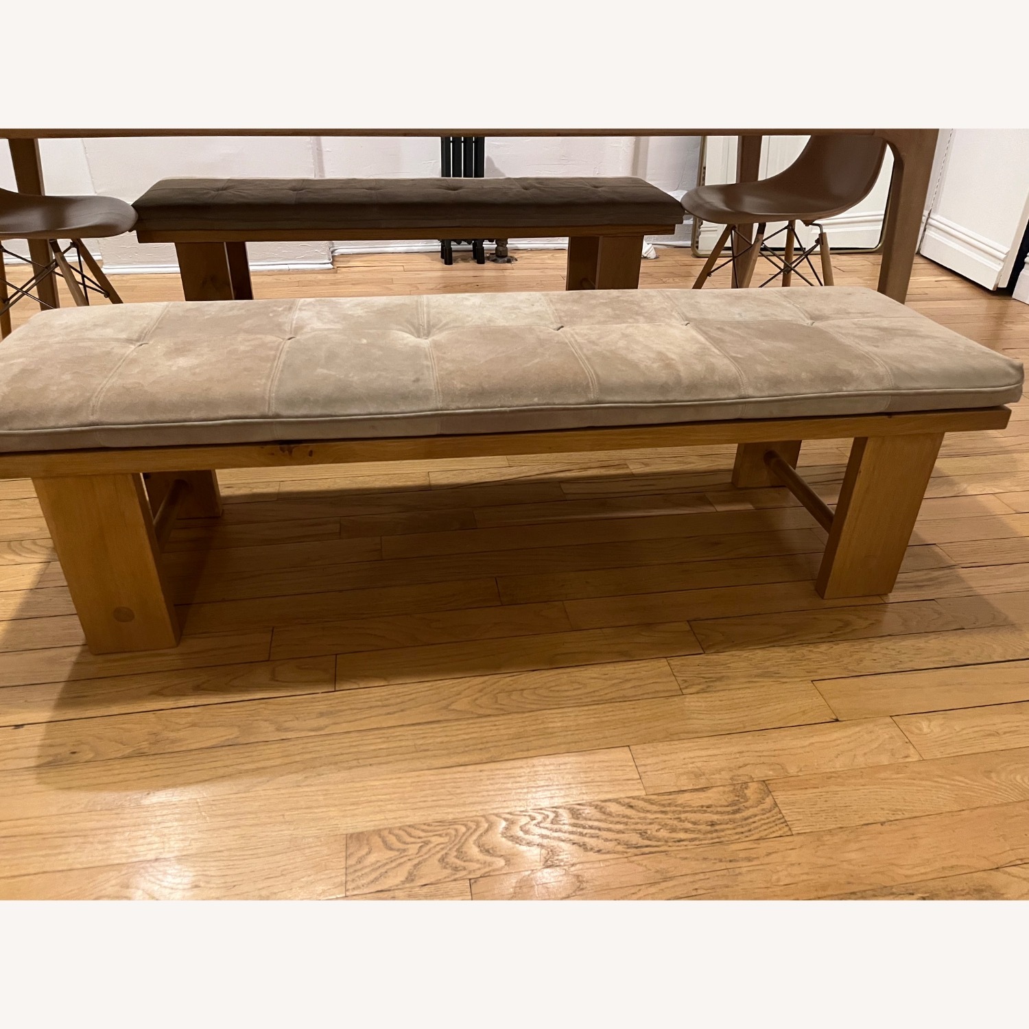Article Extending Dining Table + 2 Benches - image-4