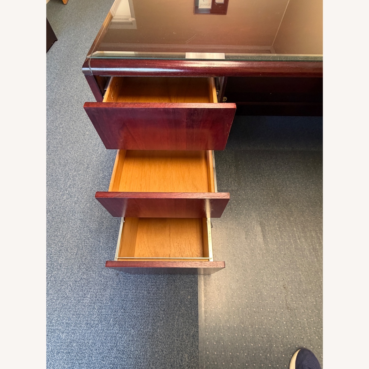 Paoli Office Furniture Wood Executive Desk - image-7