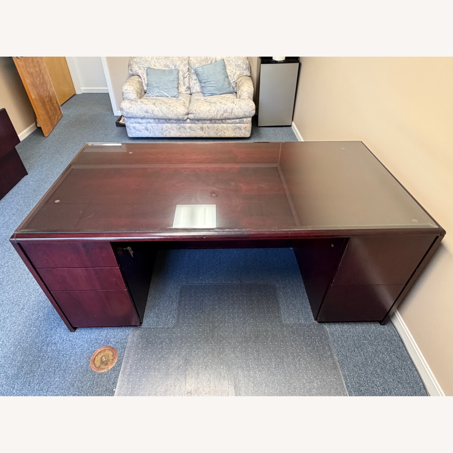 Paoli Office Furniture Wood Executive Desk - image-8