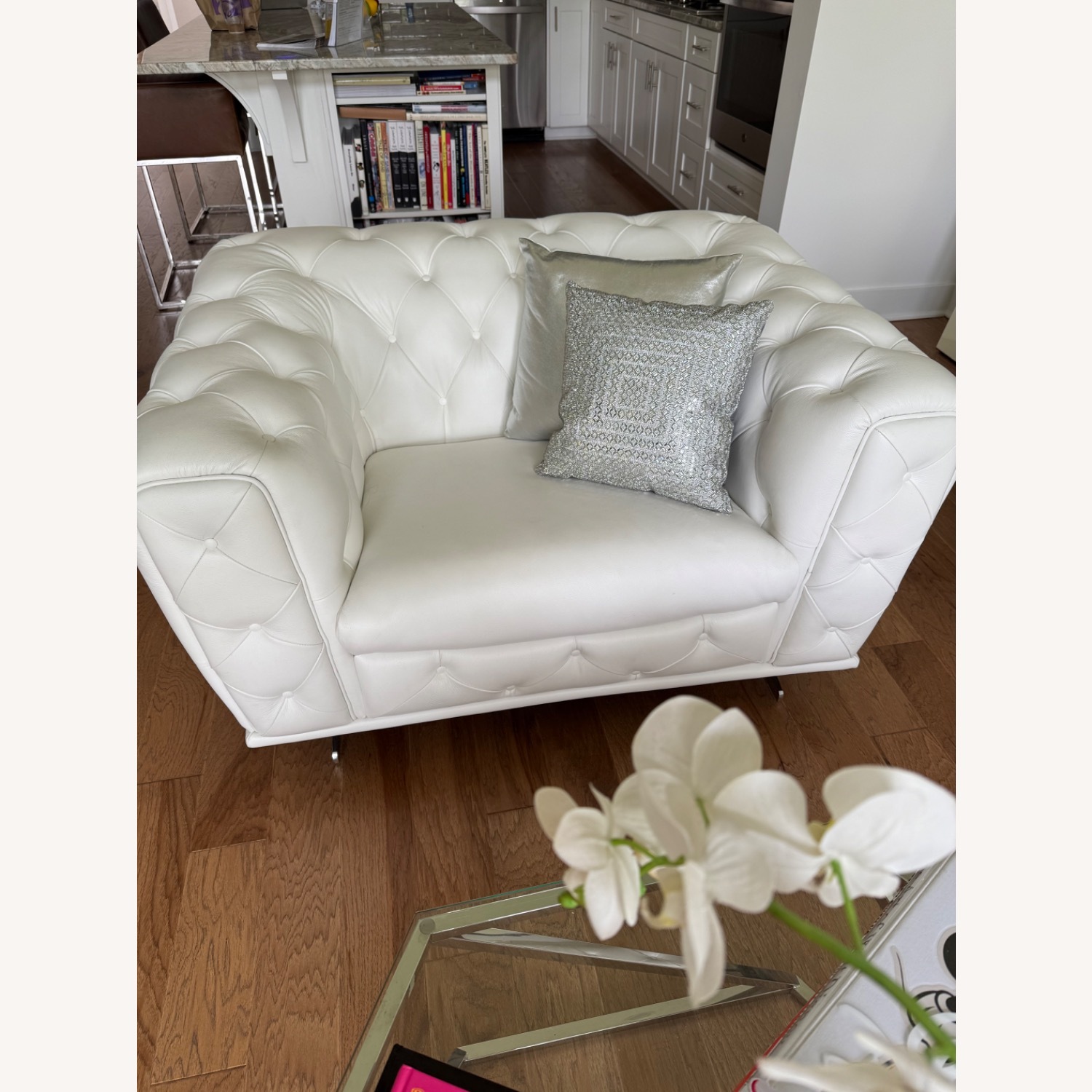 White Leather Tufted Chair - image-4