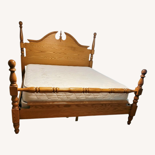 Used Amish Made Oak King Bed for sale on AptDeco