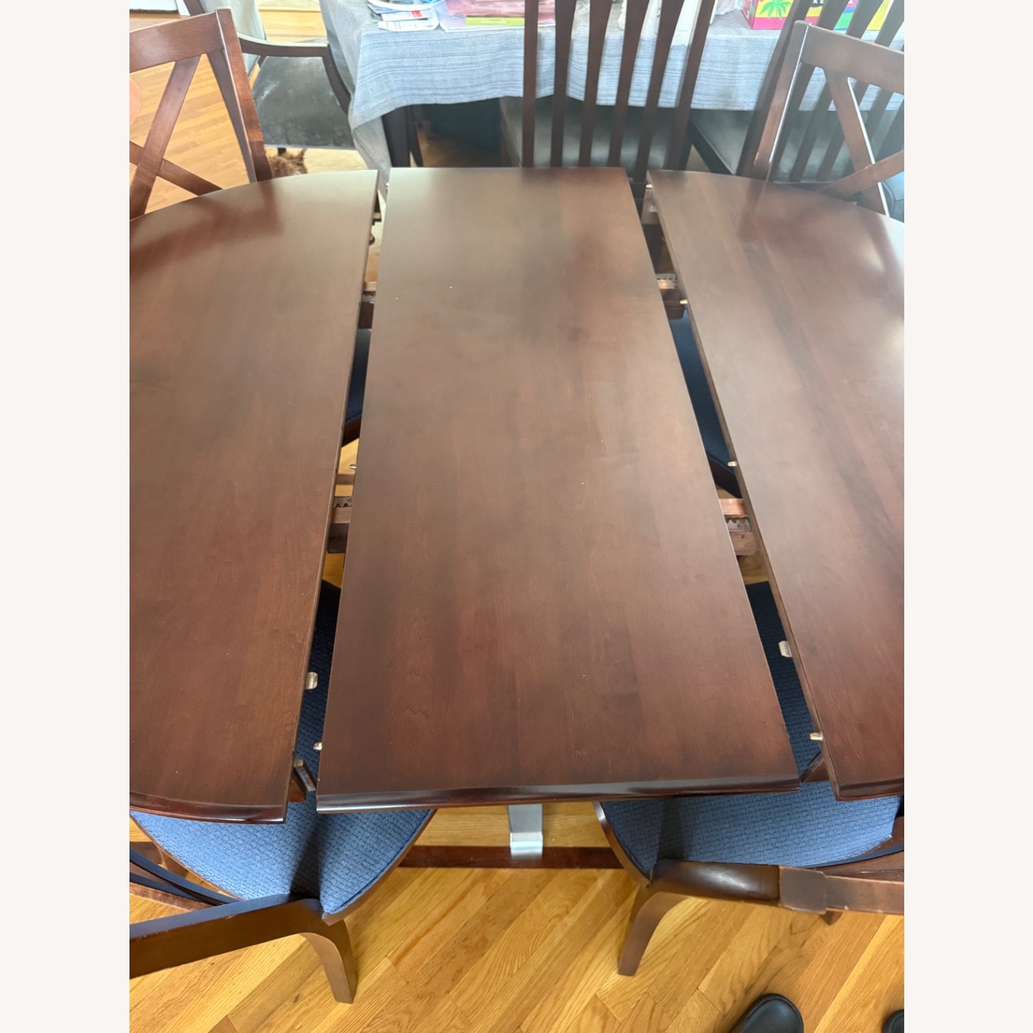 Ethan Allen British Classics Pedestal Dining Table - image-15