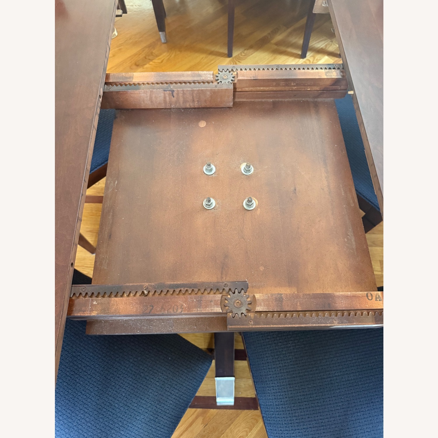 Ethan Allen British Classics Pedestal Dining Table - image-17